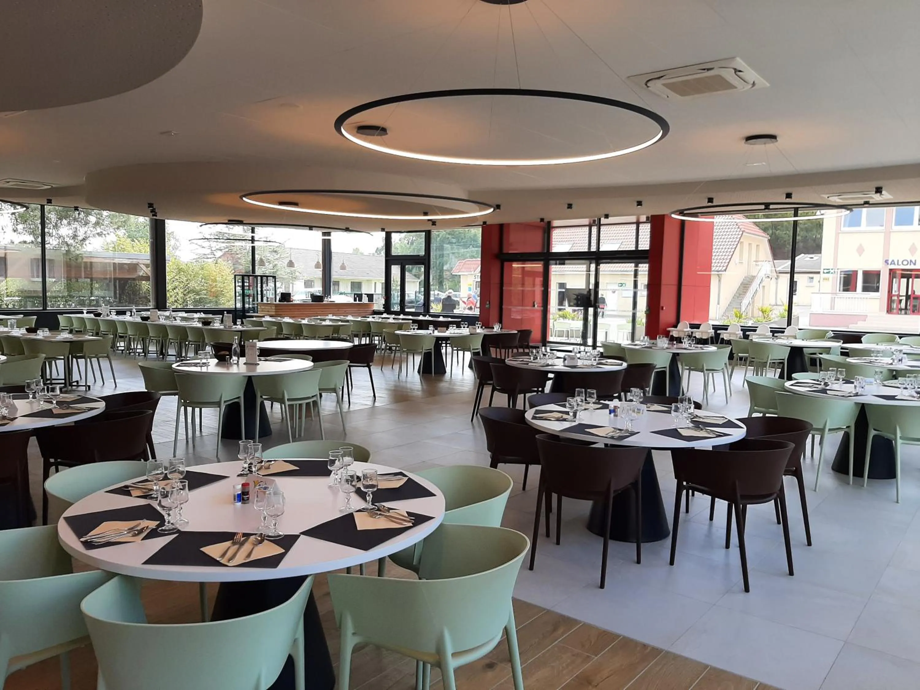 Restaurant/places to eat in Stella Maris