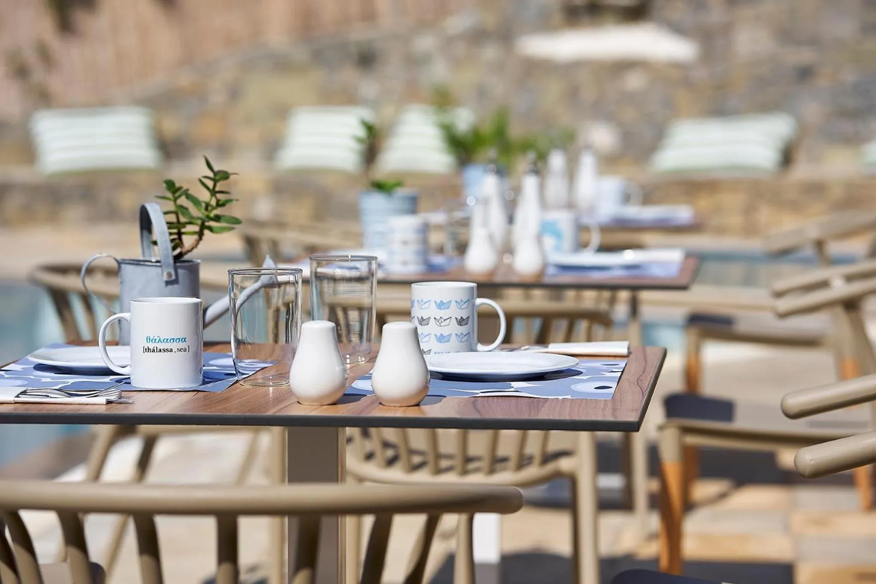 Restaurant/places to eat in Nakou Village