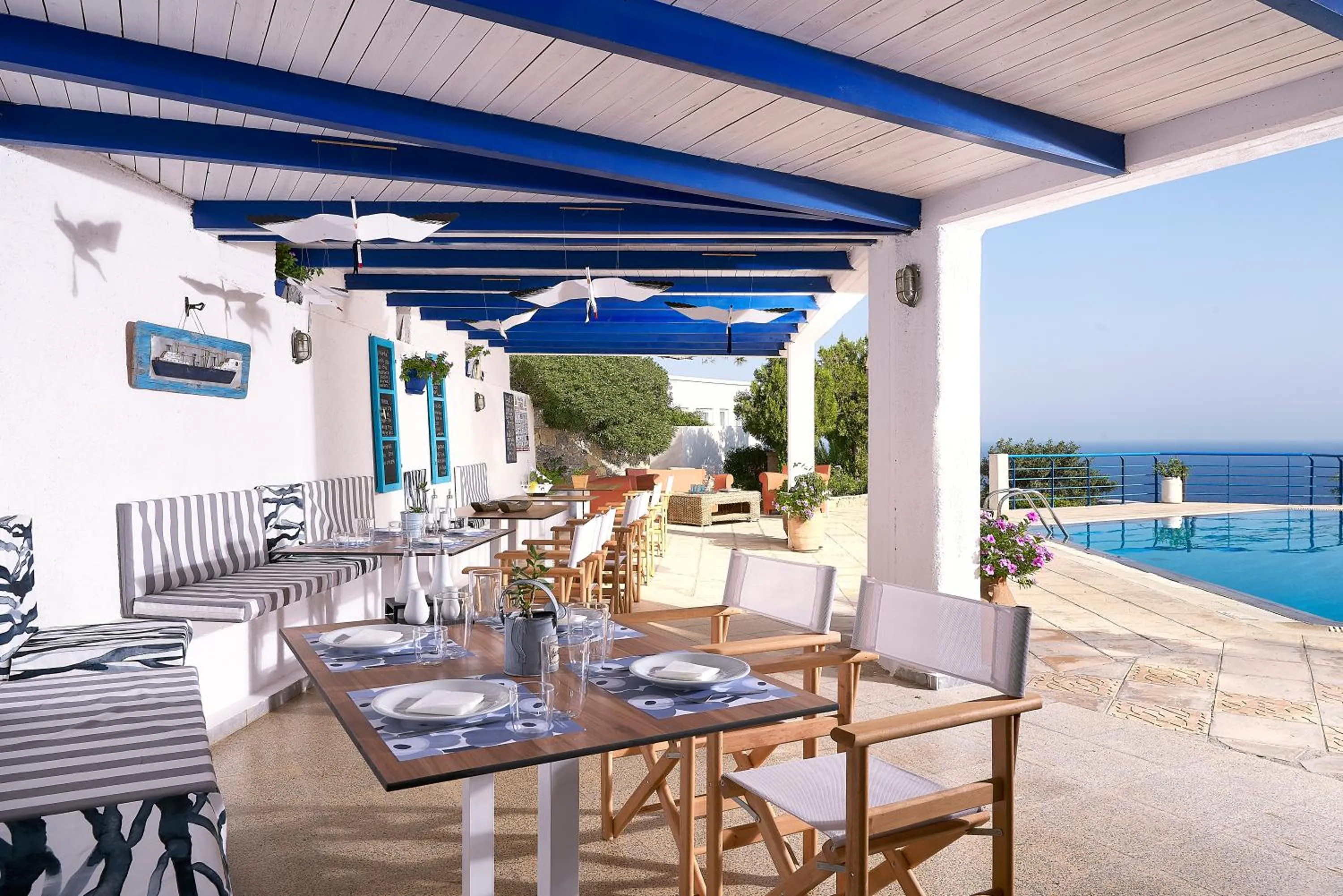 Restaurant/places to eat in Nakou Village