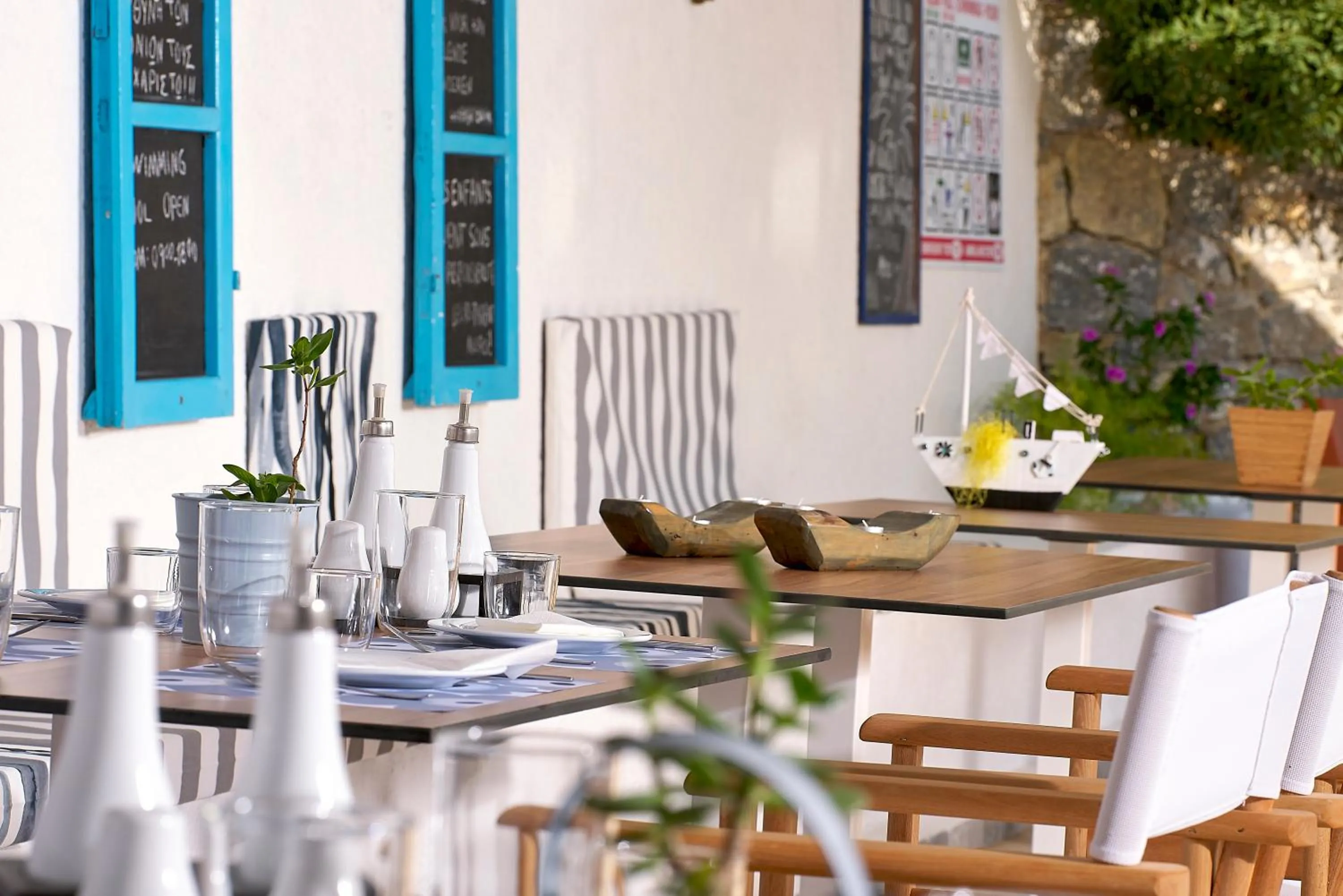 Restaurant/places to eat in Nakou Village