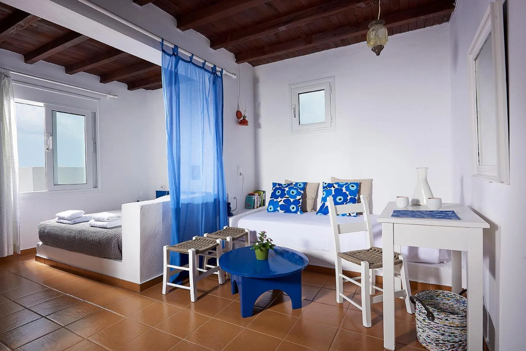 Photo of the whole room, Bed in Nakou Village