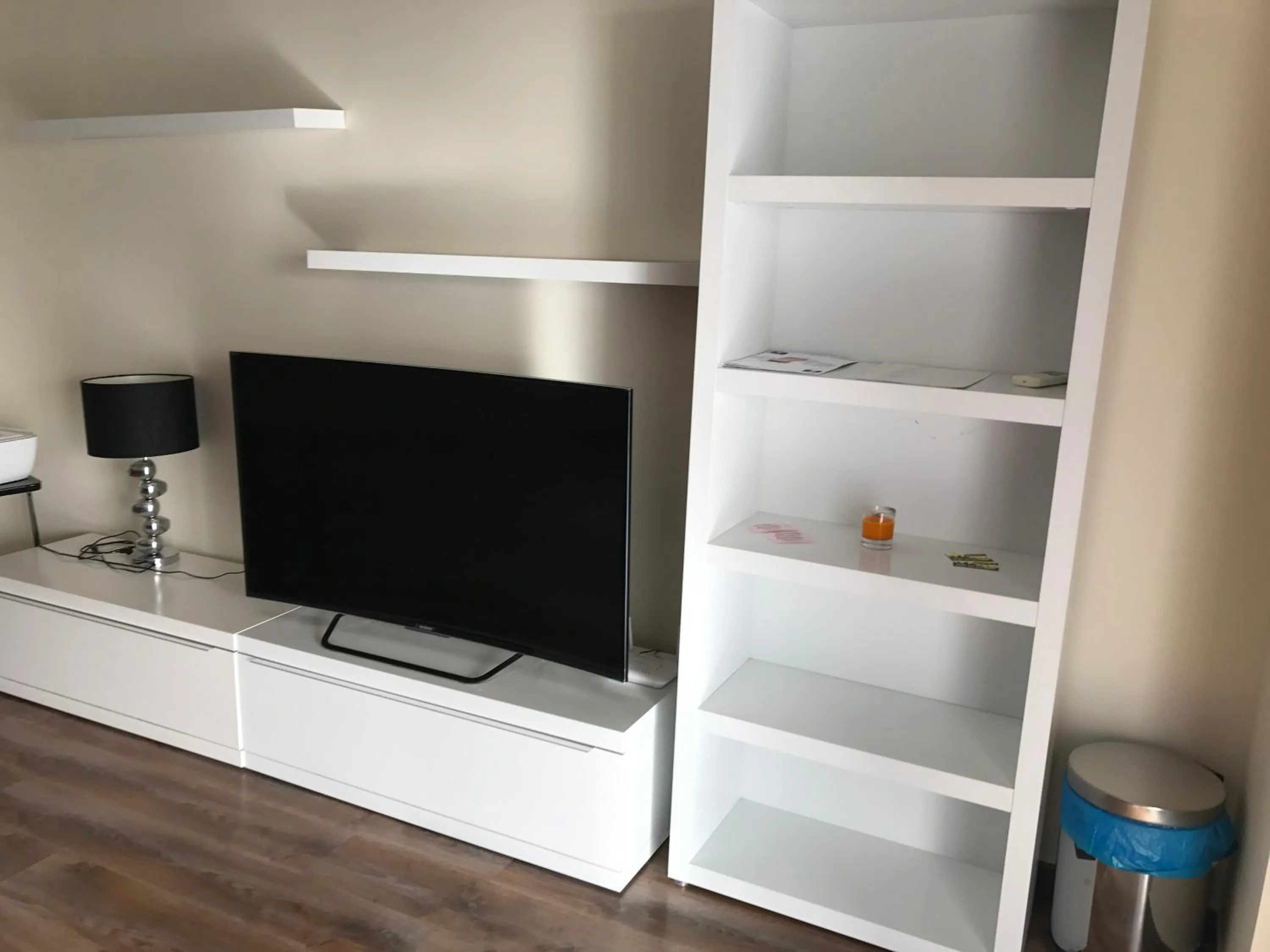 Living room in 12- Apmto Playa Albufereta Rocafel 5 (Alicante)
