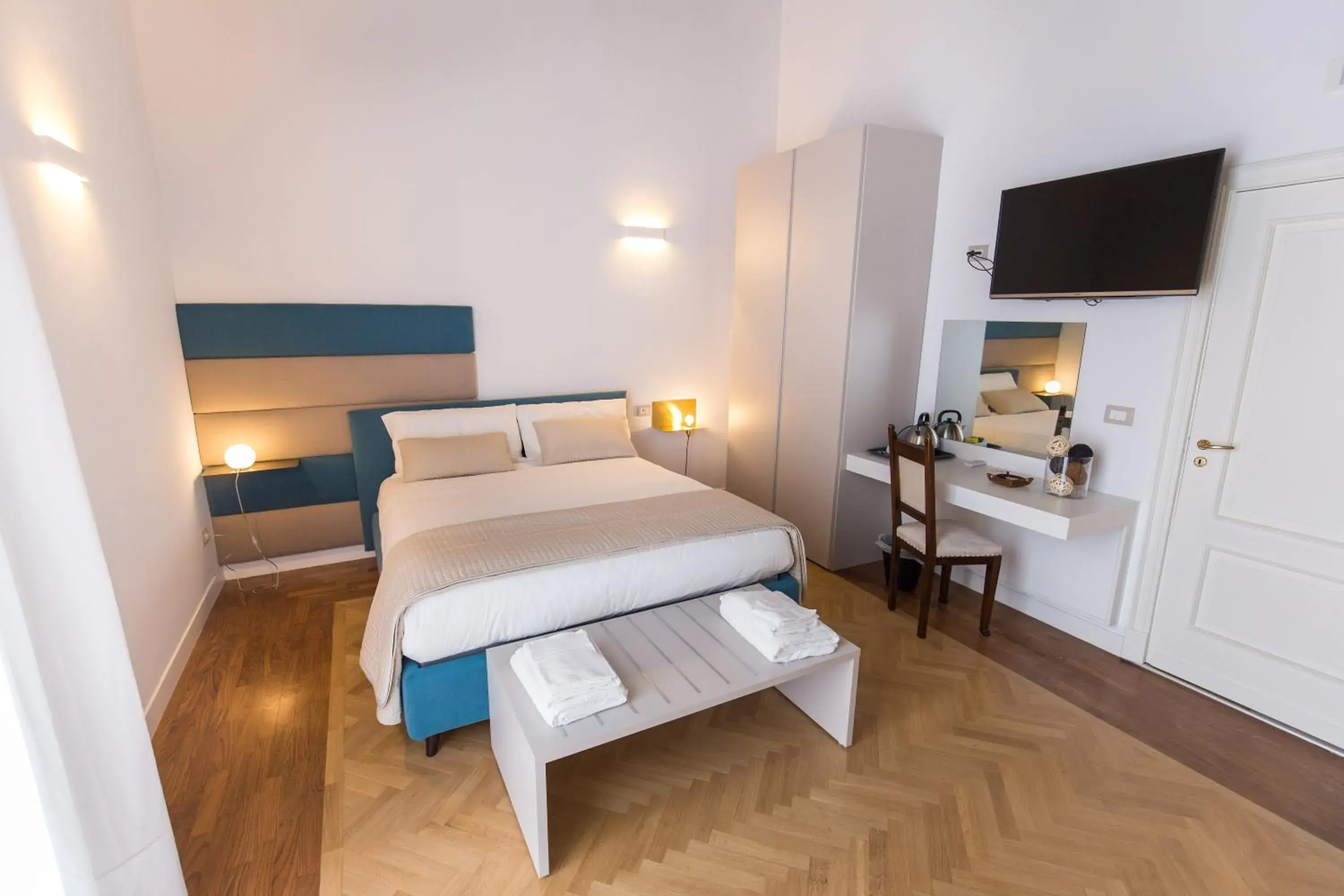Triple Room with Bathroom - single occupancy in Savoy Riviera Triple Room with Bathroom - single occupancy in Savoy Riviera