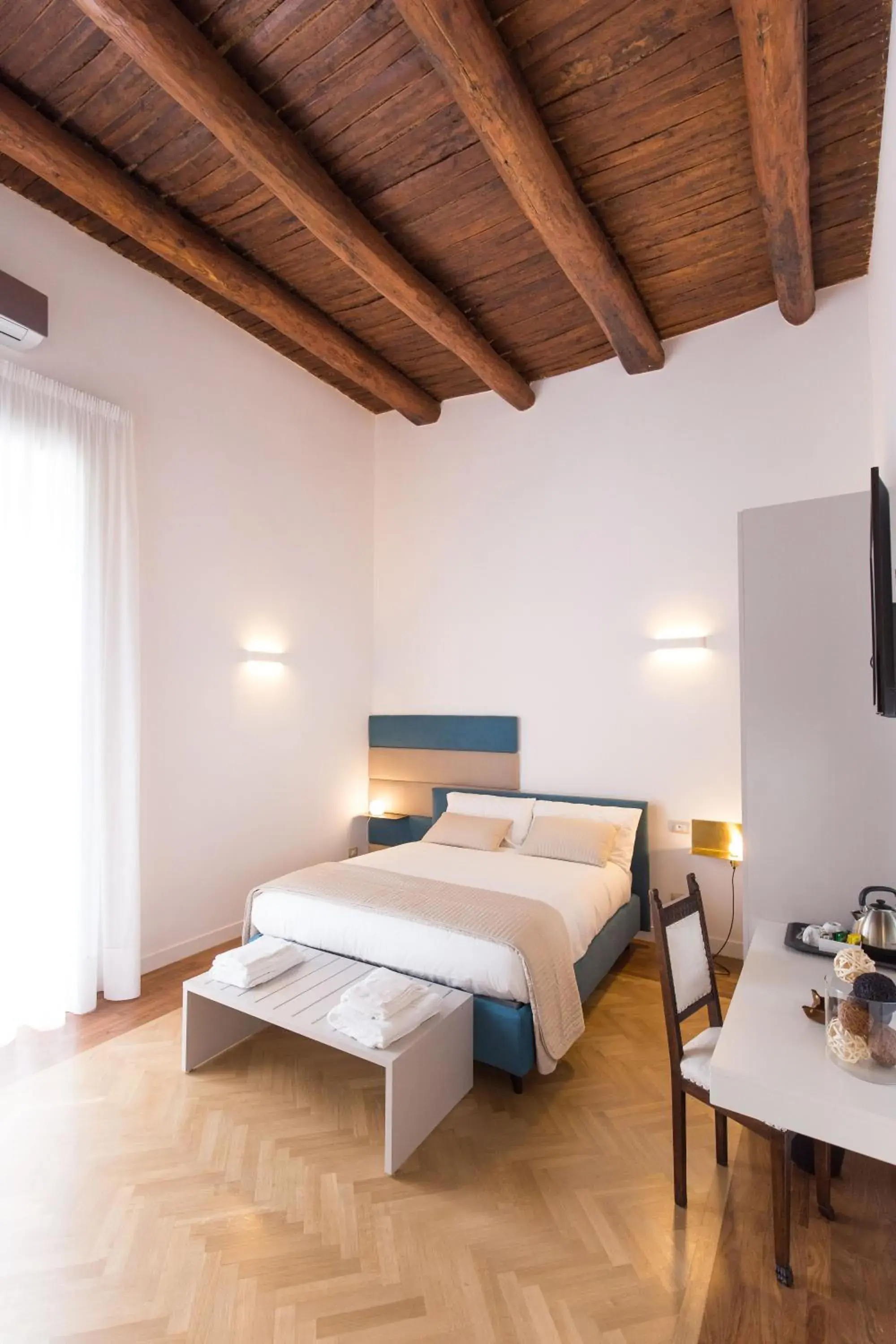 Triple Room with Bathroom in Savoy Riviera Triple Room with Bathroom in Savoy Riviera