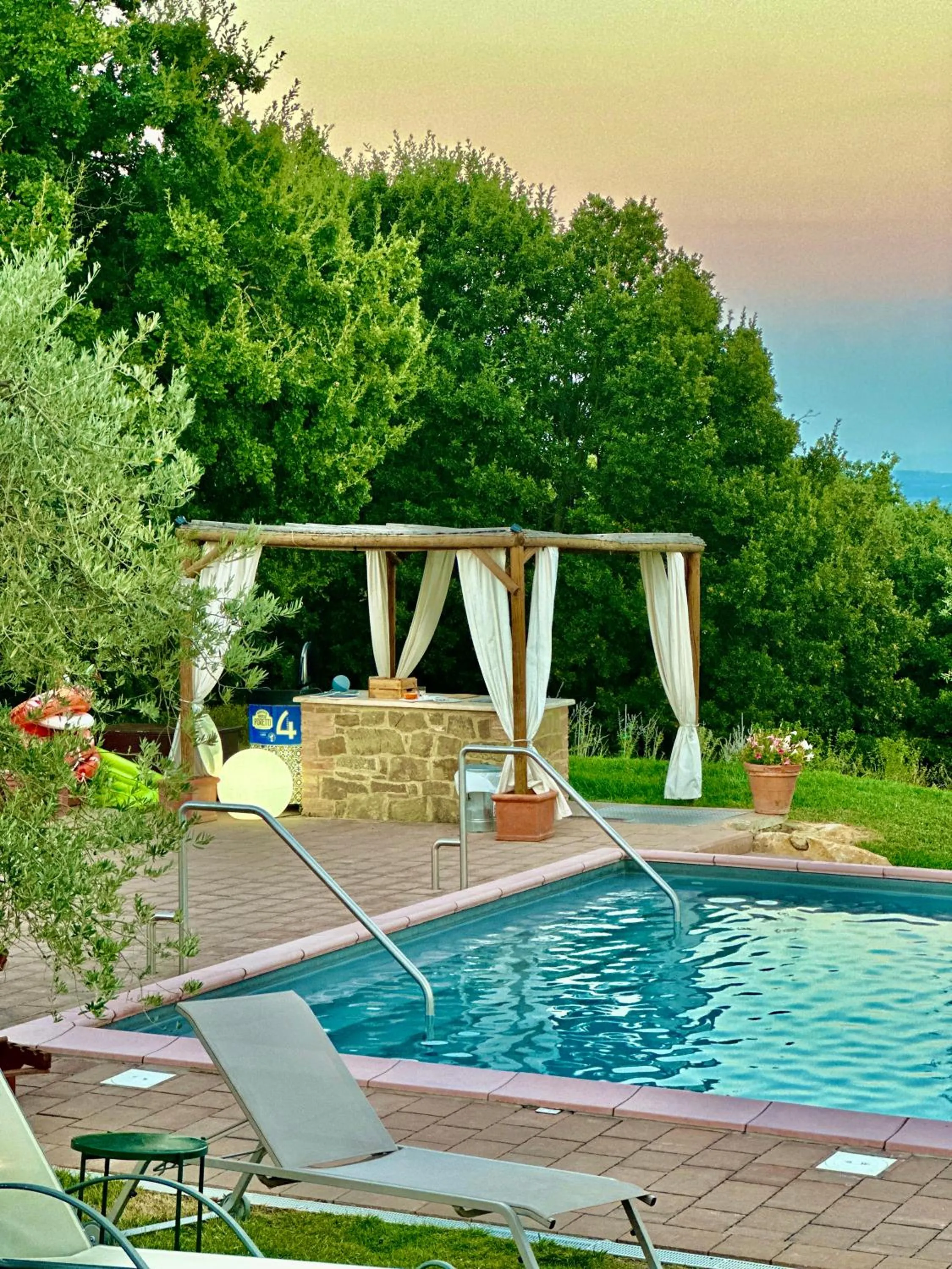 Pool view in LaChiusa Tuscany