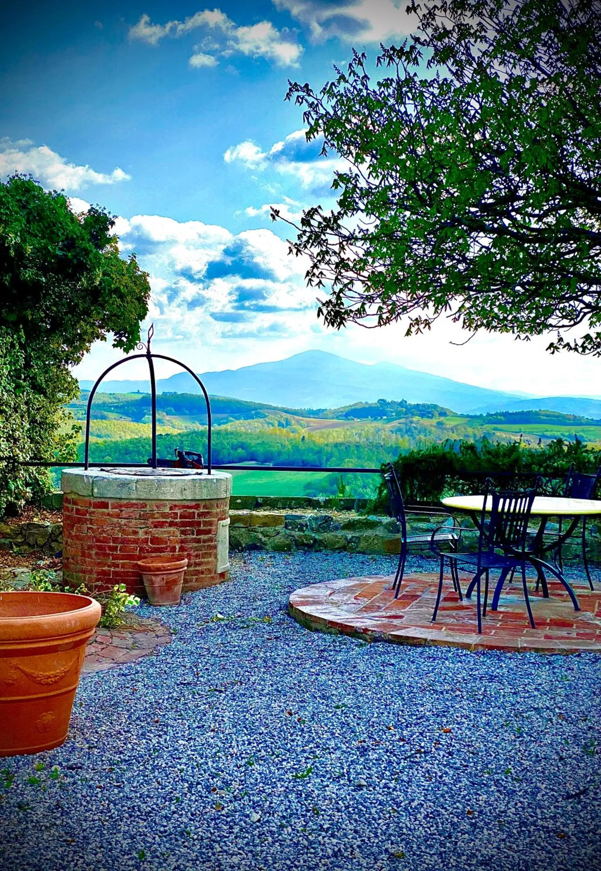 Patio in LaChiusa Tuscany