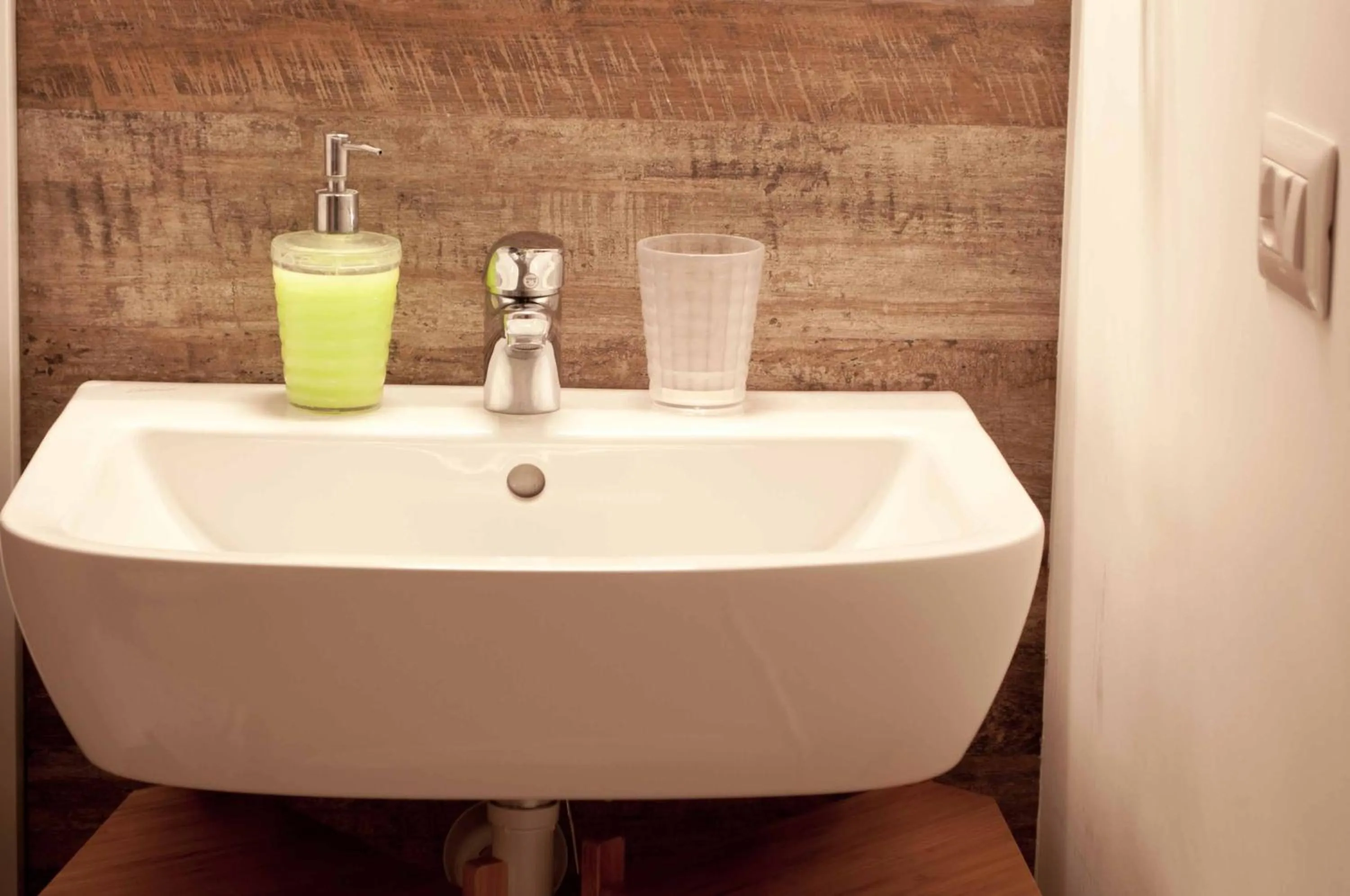 Bathroom in LaChiusa Tuscany