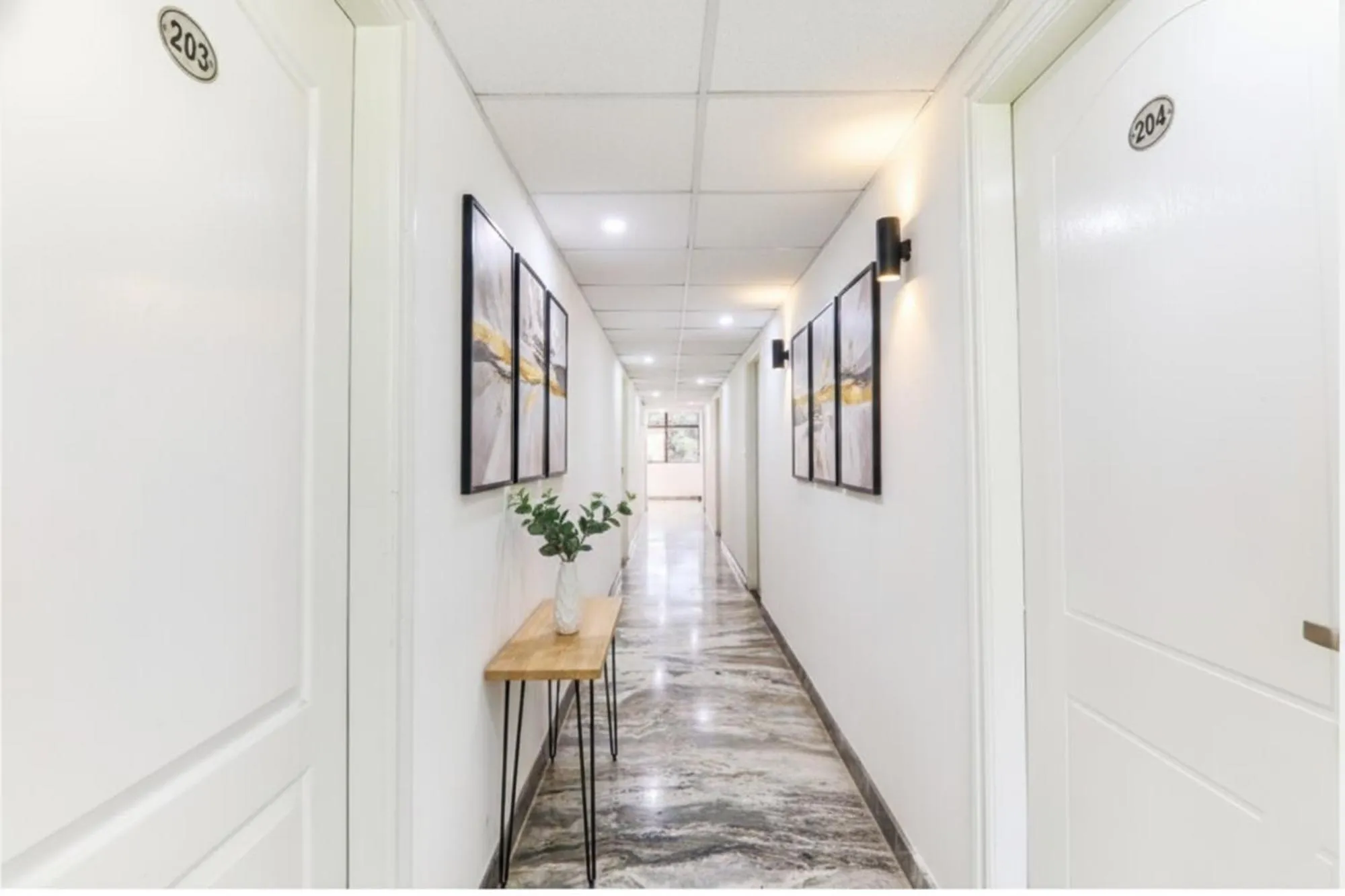 Lobby or reception in FabHotel Oakwey Inn - Indiranagar