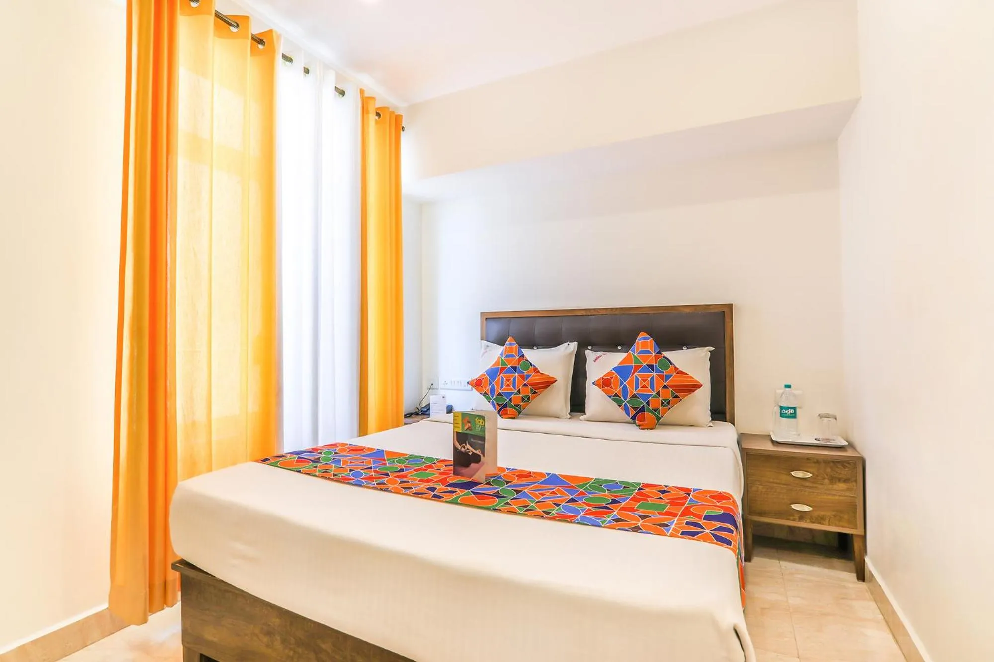 Bedroom, Bed in FabHotel Oakwey Inn - Indiranagar