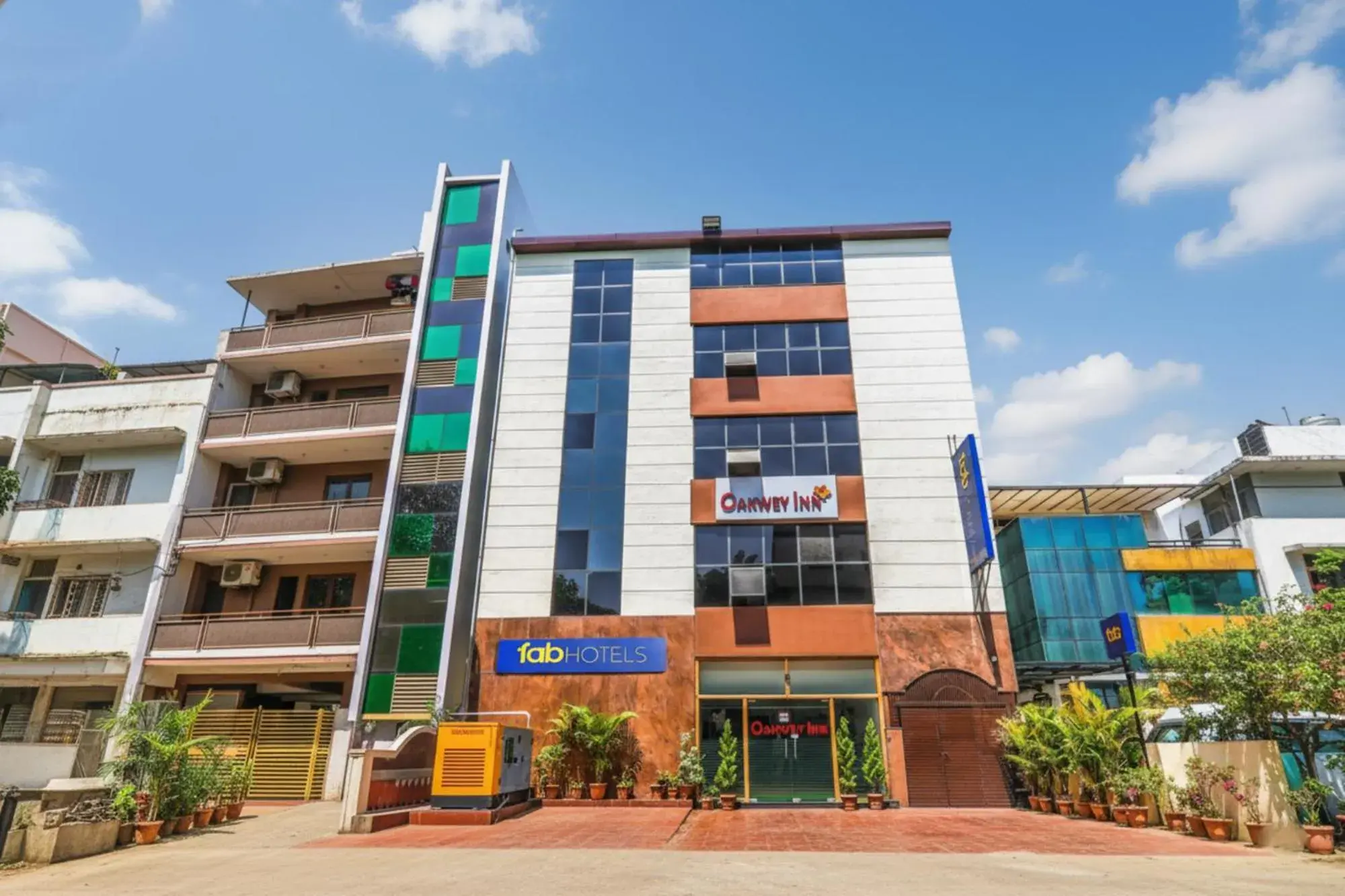 Facade/entrance in FabHotel Oakwey Inn - Indiranagar Facade/entrance in FabHotel Oakwey Inn - Indiranagar