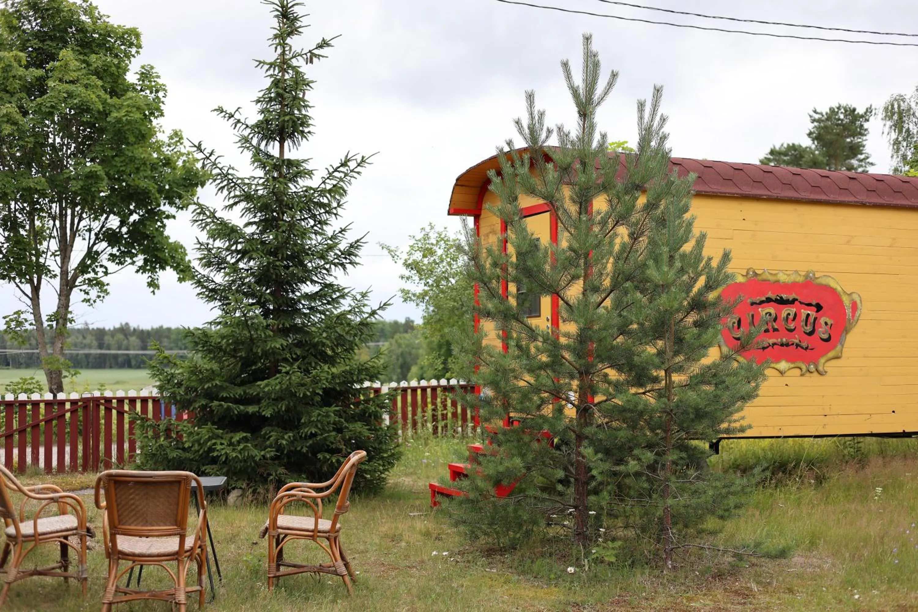 Cirkus Hostel Holken