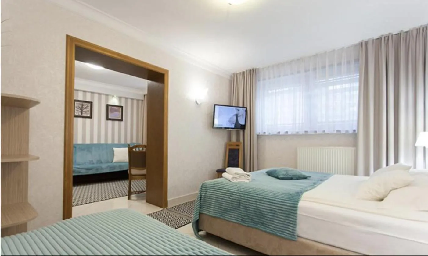 Villa Anna - Noclegi Rooms - FREE parking, taras, 1500m do Starówki