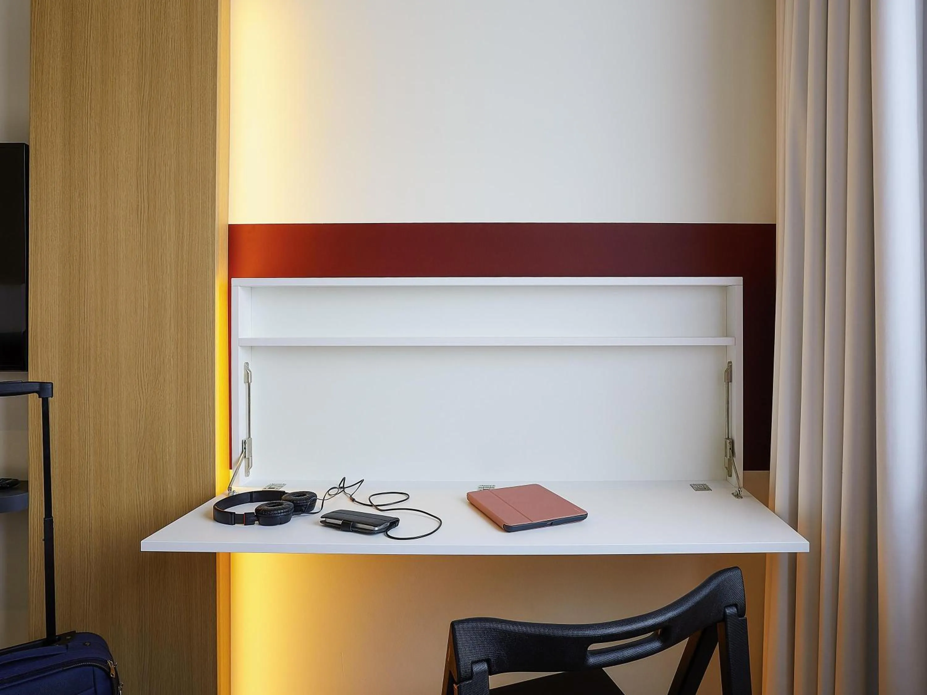 Bedroom in ibis budget Oostende Airport