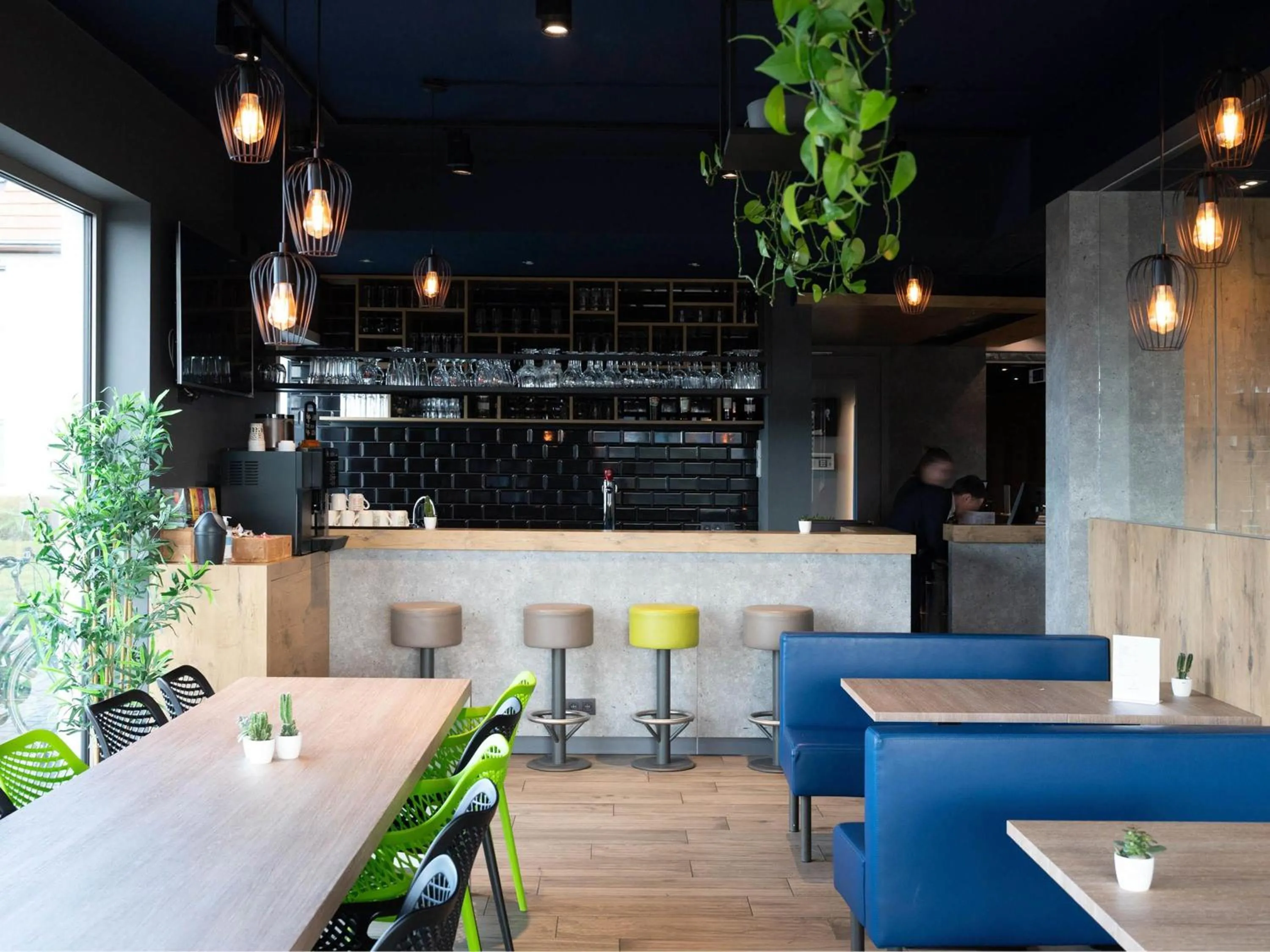 Lounge or bar in ibis budget Oostende Airport