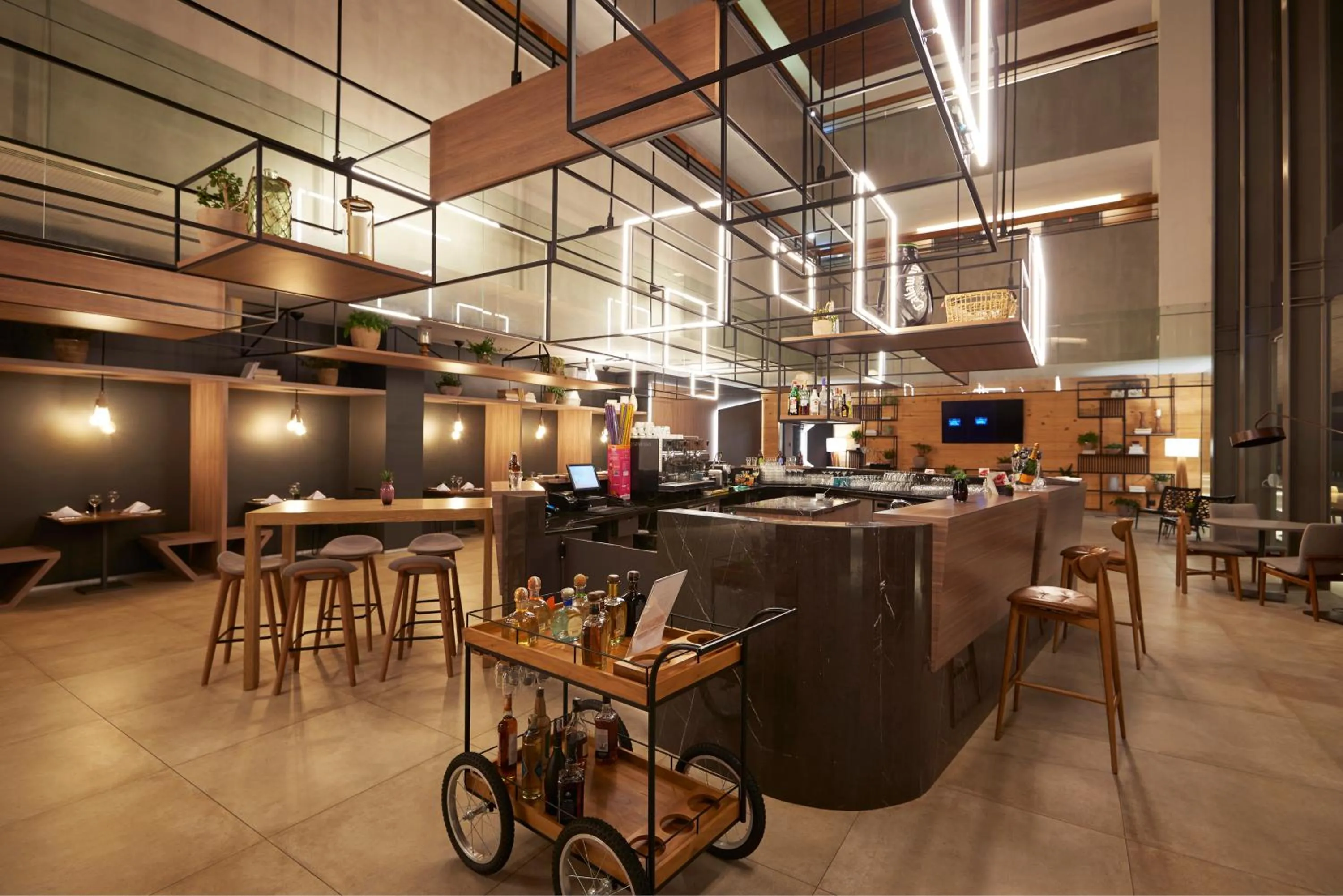 Lounge or bar in Novotel Itu Terras de São José Golf & Resort