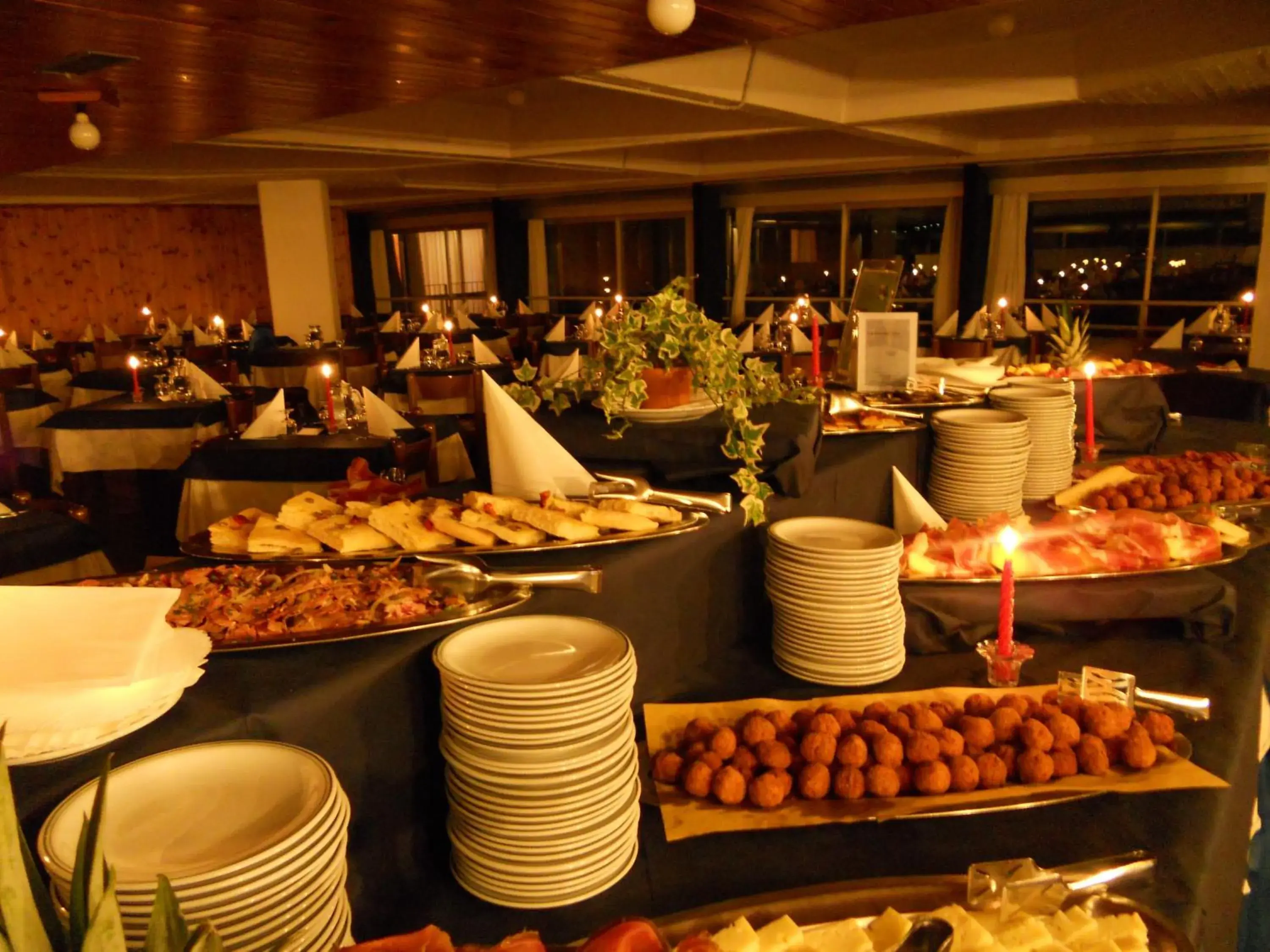 Food in TH 1400 Hotel Food in TH 1400 Hotel