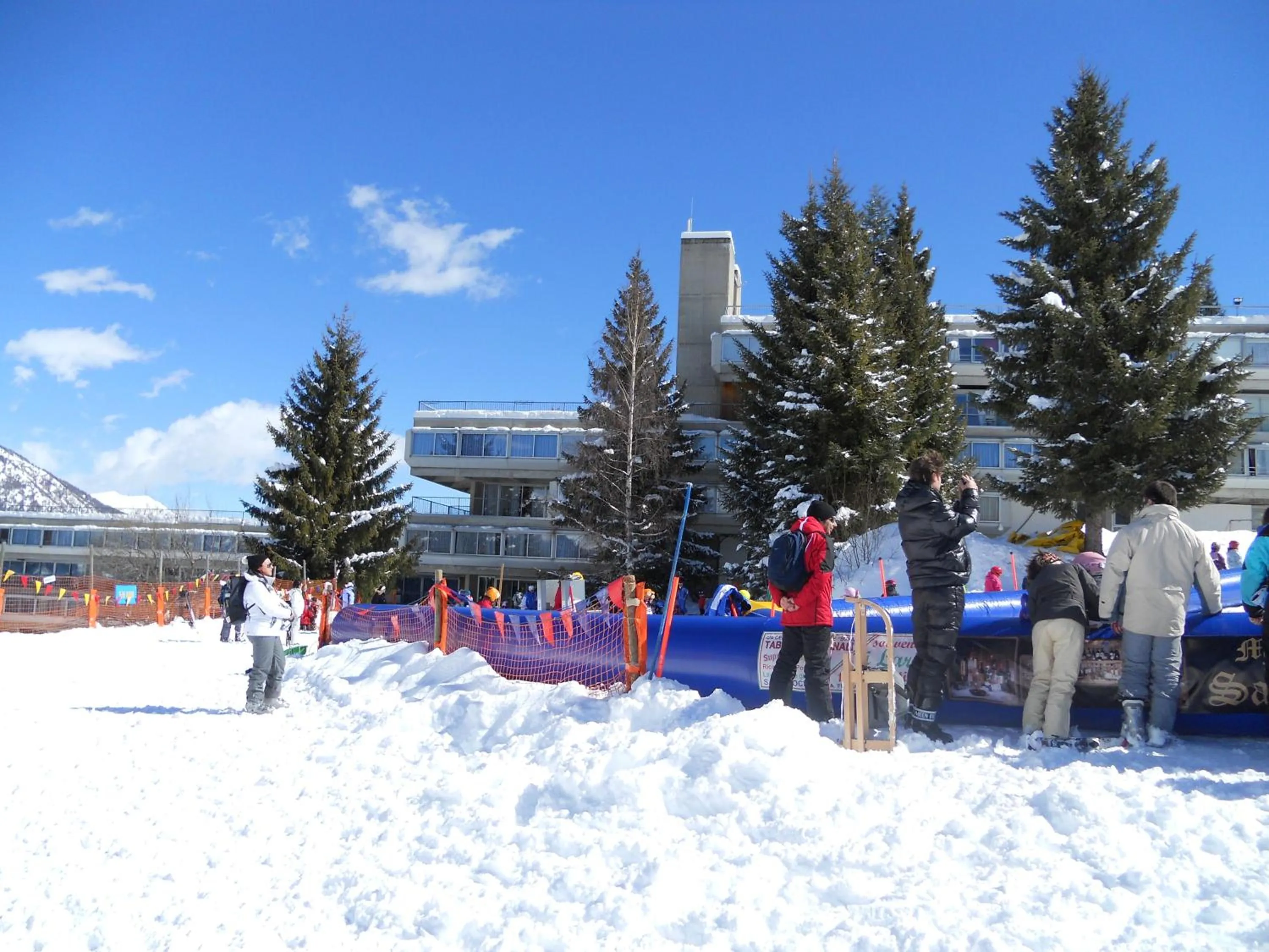 Winter in TH 1400 Hotel