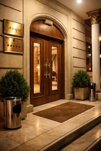 Atropat Old City Hotel