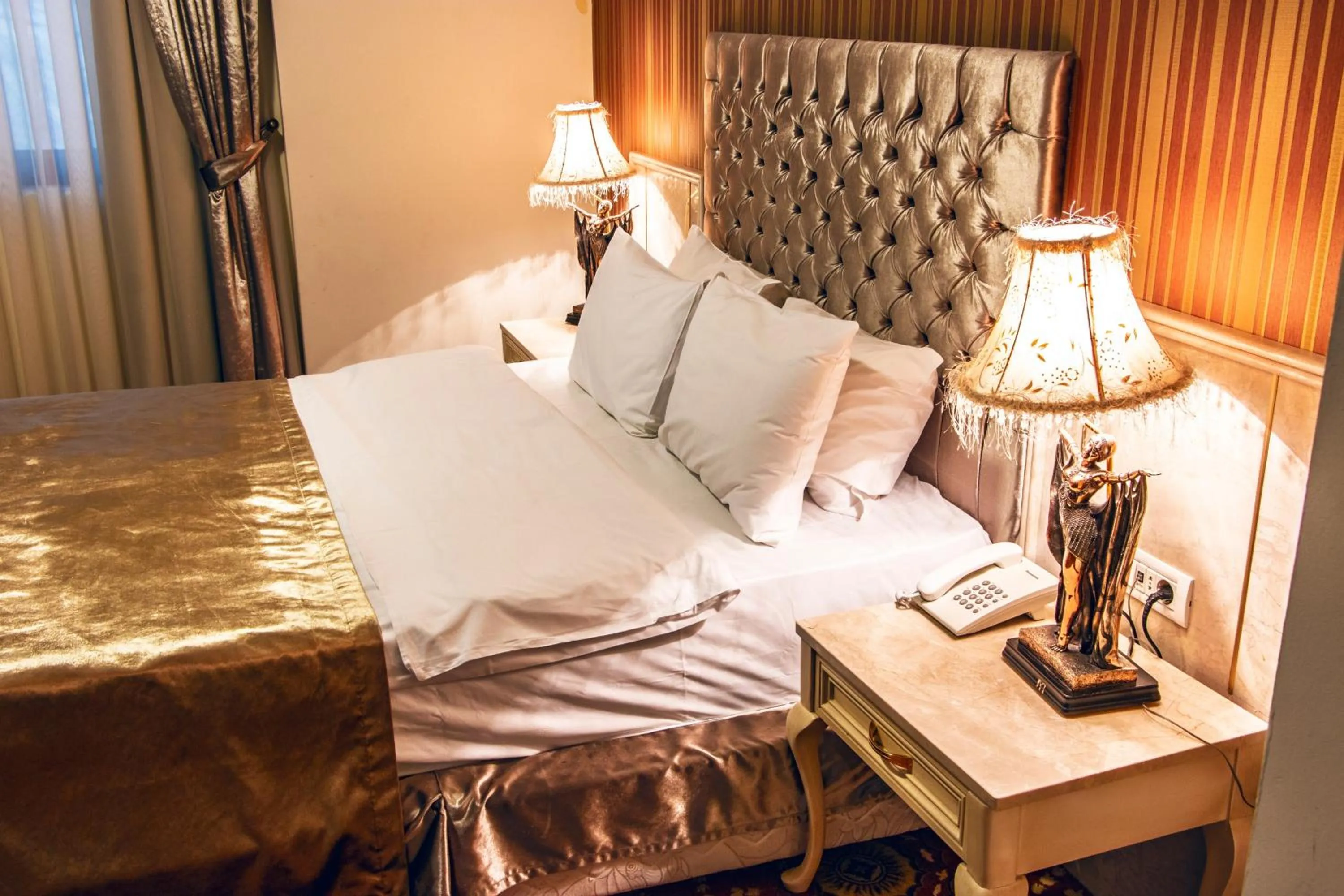 Bedroom, Bed in Atropat Old City Hotel