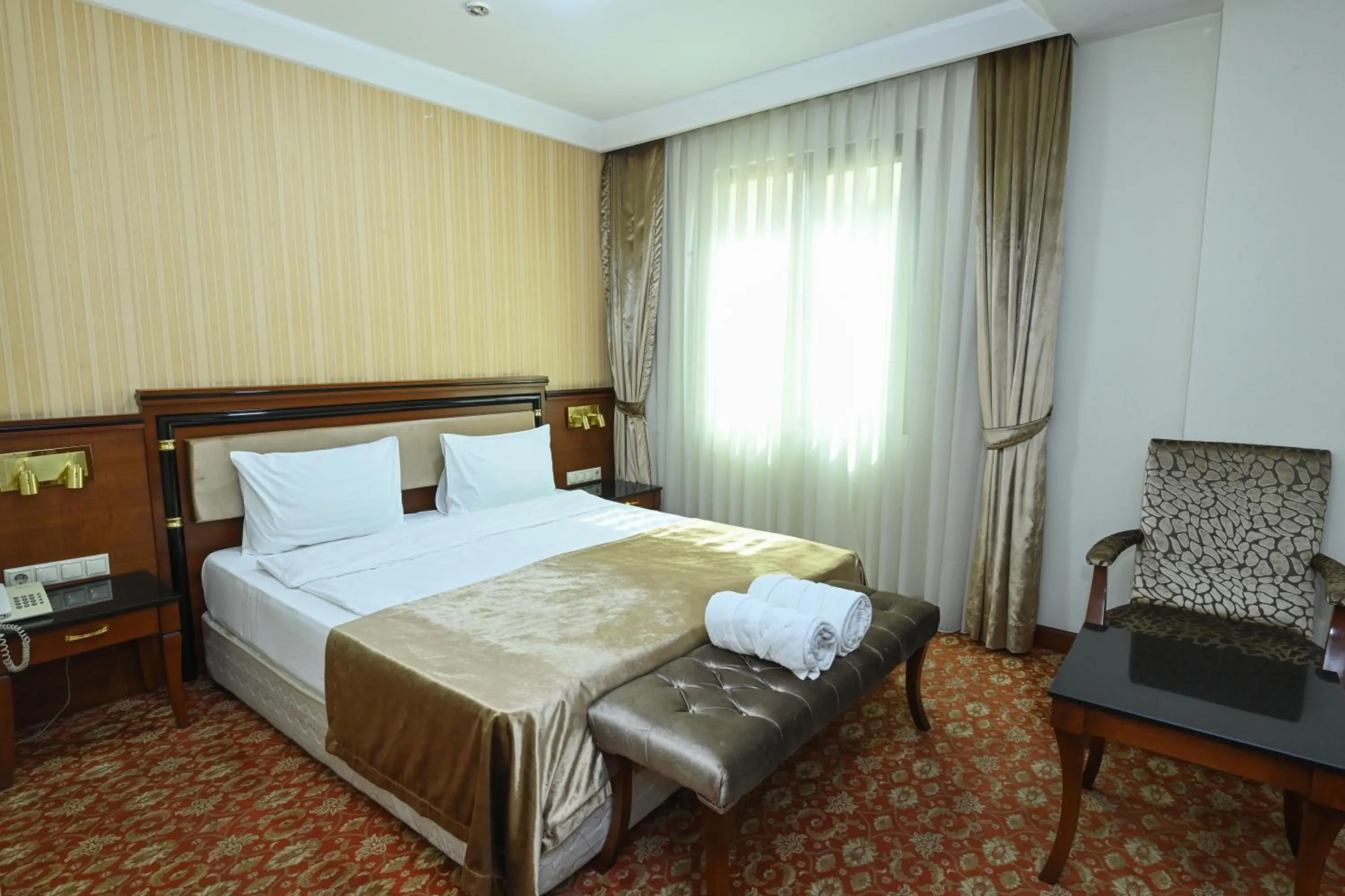 Bed in Atropat Old City Hotel