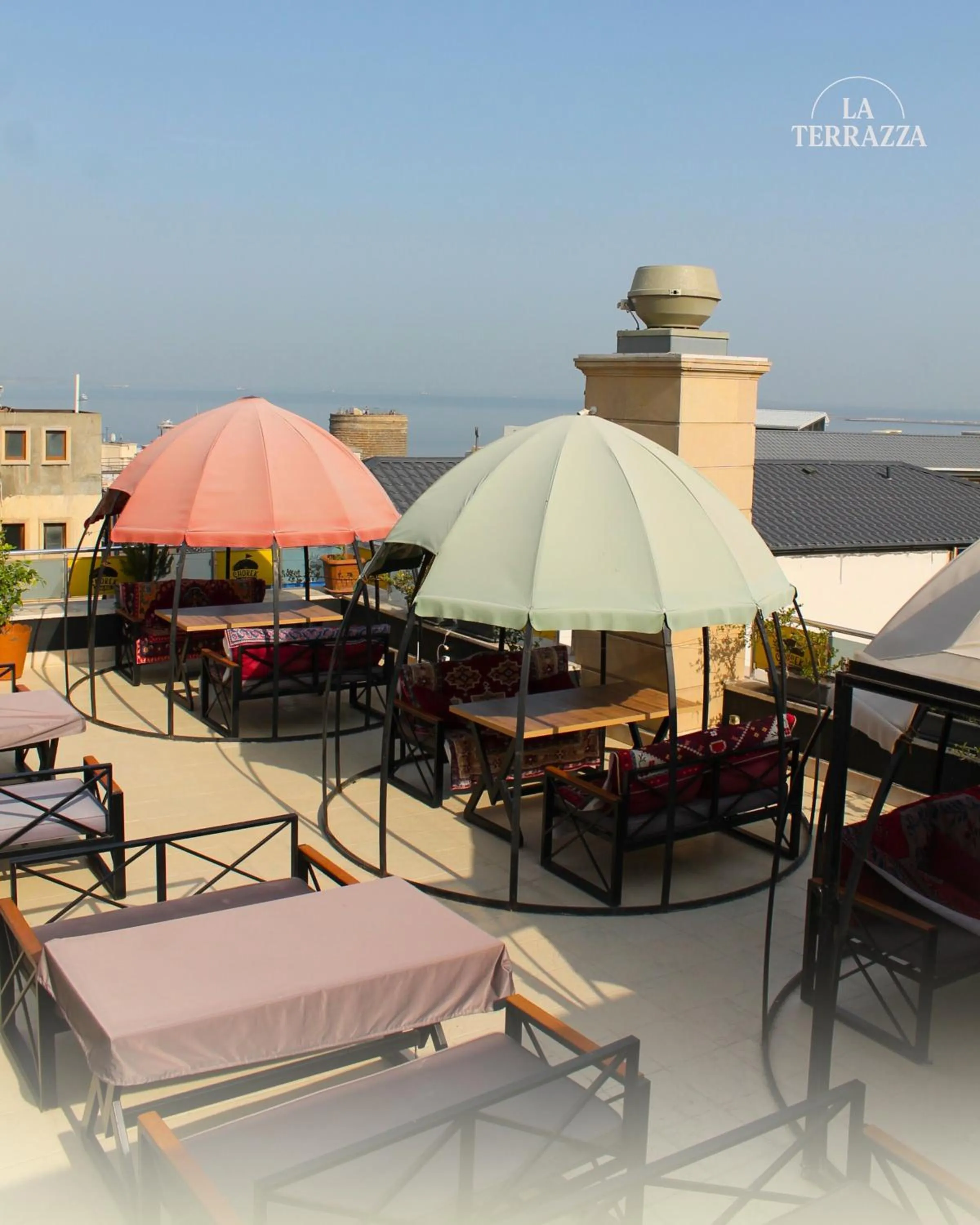 Patio in Atropat Old City Hotel
