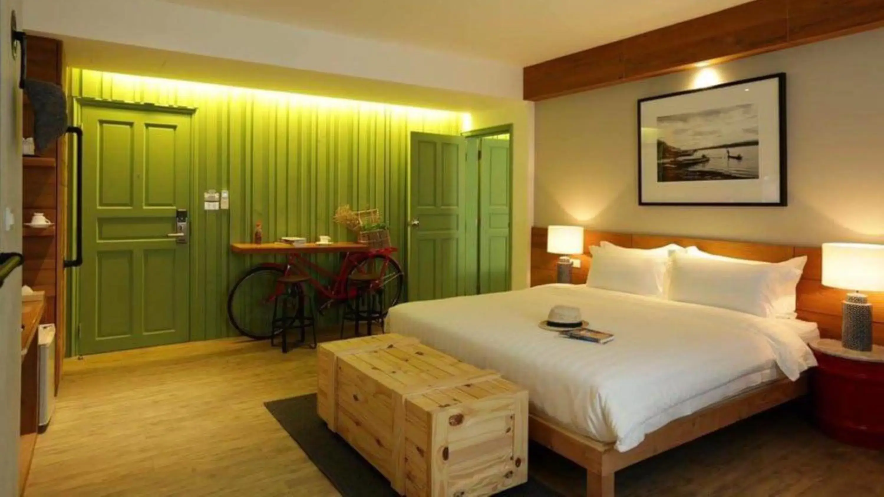 Photo of the whole room, Bed in Nandha Hotel Photo of the whole room, Bed in Nandha Hotel