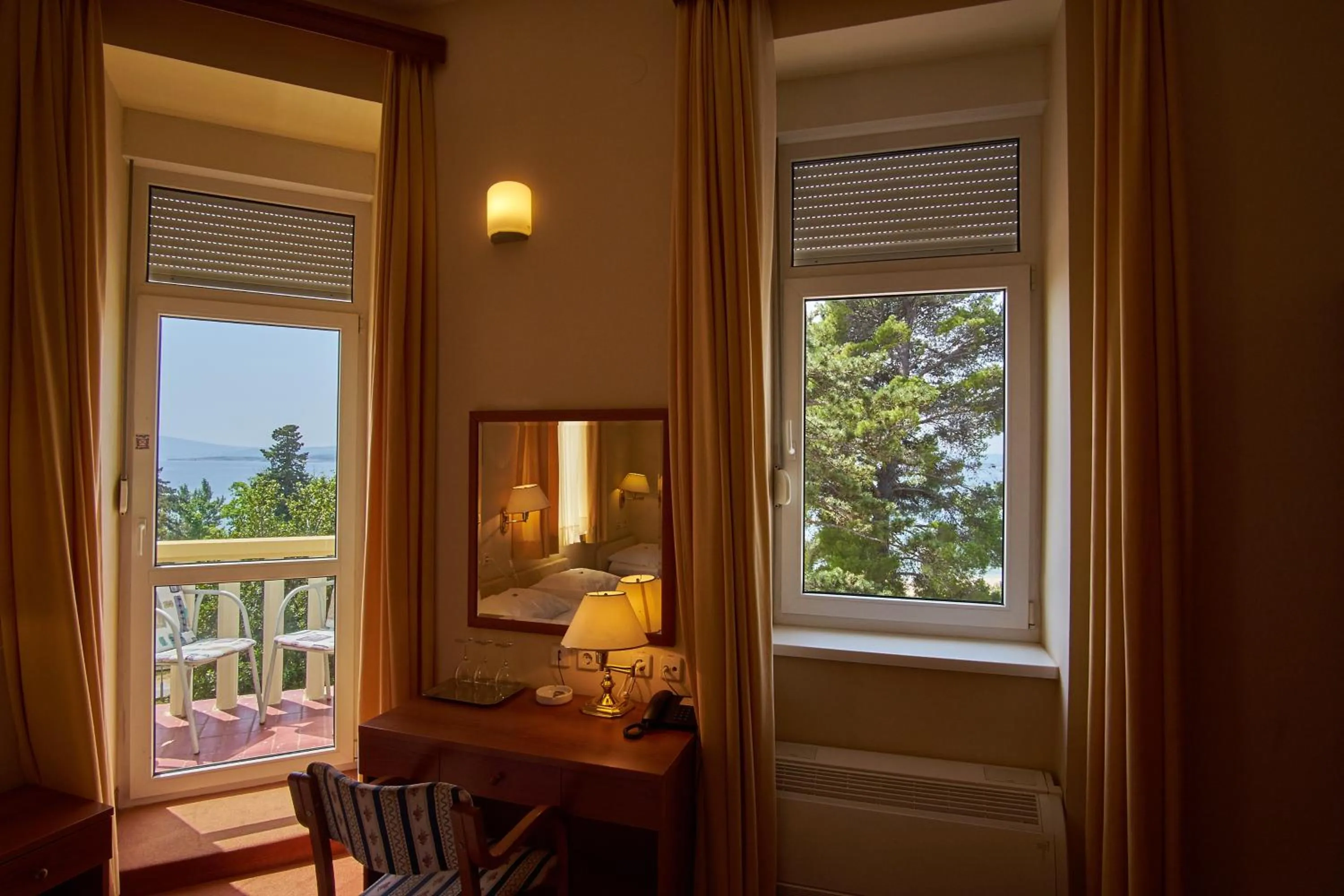 Day in Hotel Vila Ružica- glavna zgrada i depandanse