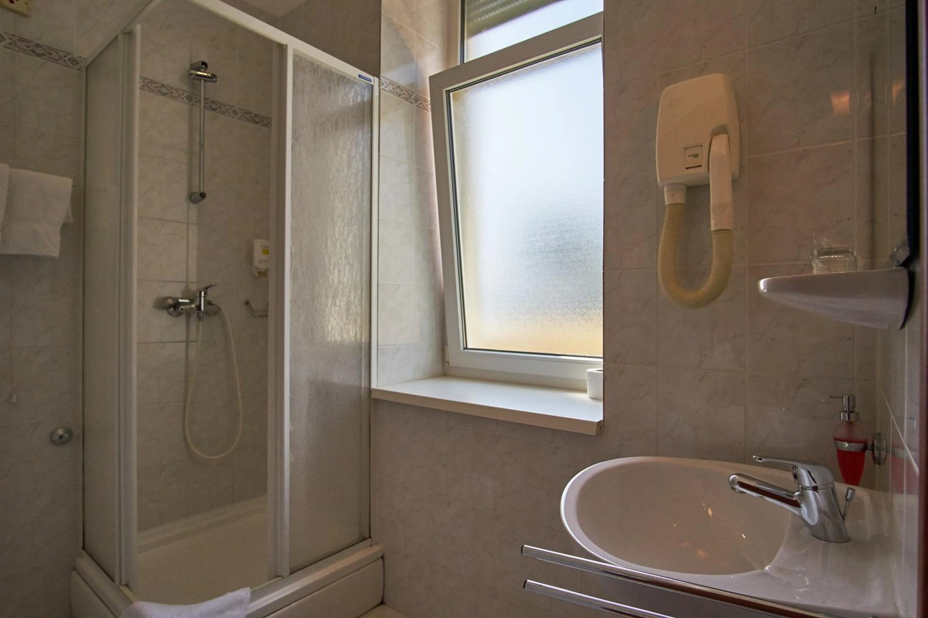 Bathroom in Hotel Vila Ružica- glavna zgrada i depandanse