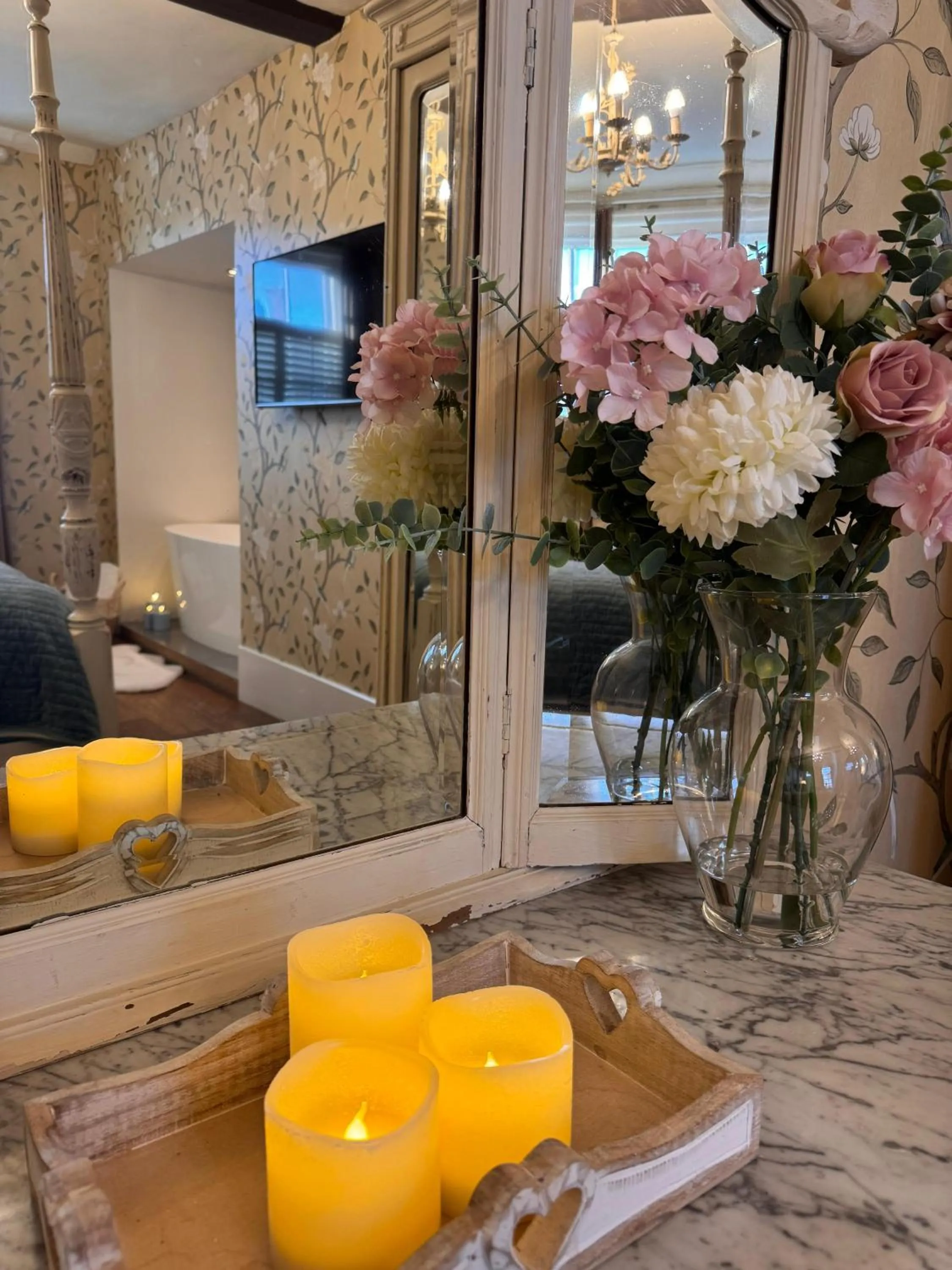 TV and multimedia in No.64 at the Joiners