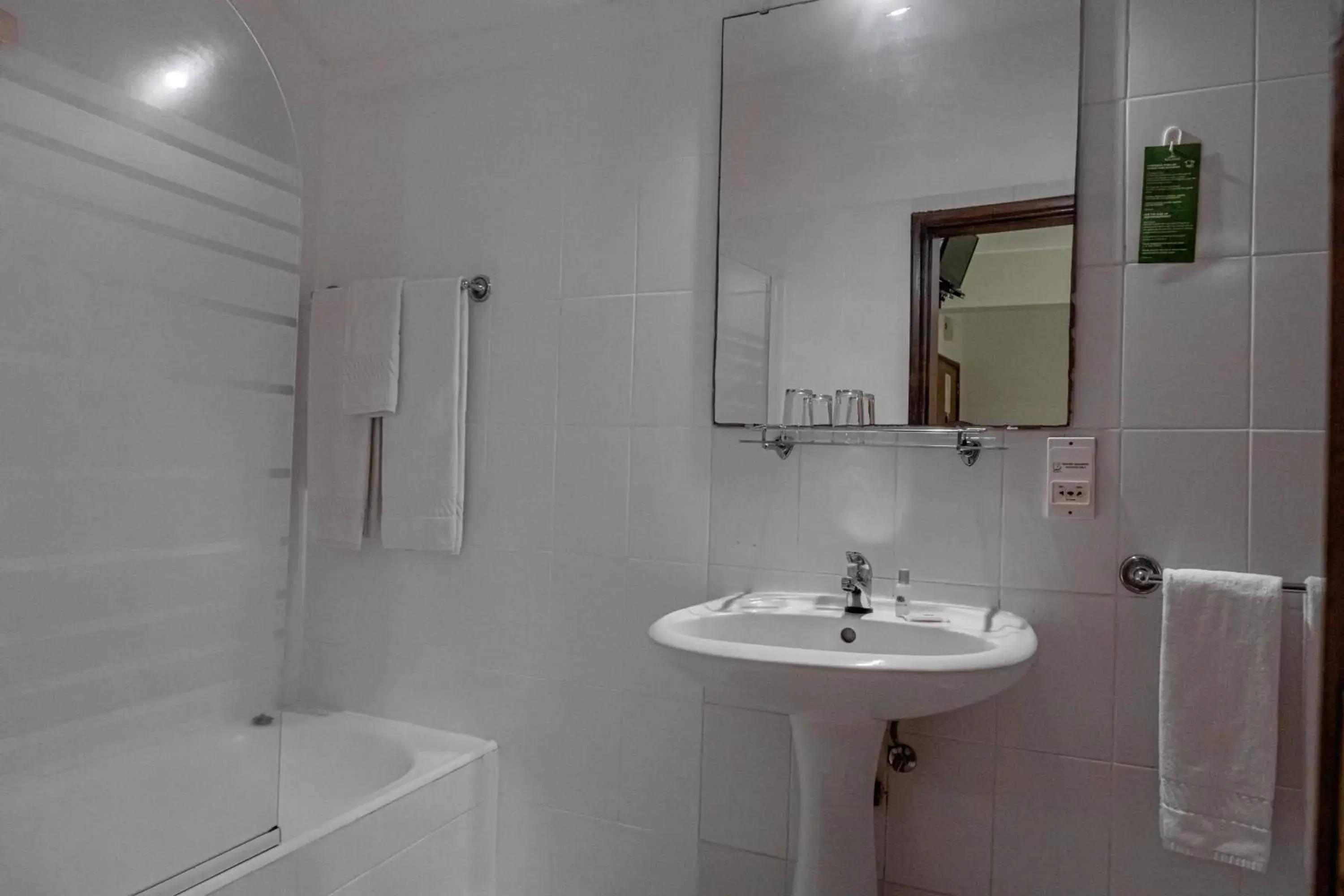 Standard Twin Room - single occupancy in Residencial Chafariz /Queimada Standard Twin Room - single occupancy in Residencial Chafariz /Queimada
