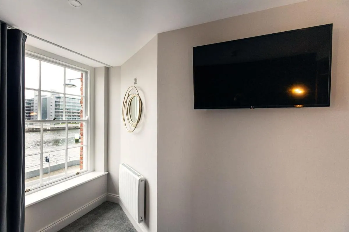 TV and multimedia in The Ferryman Townhouse