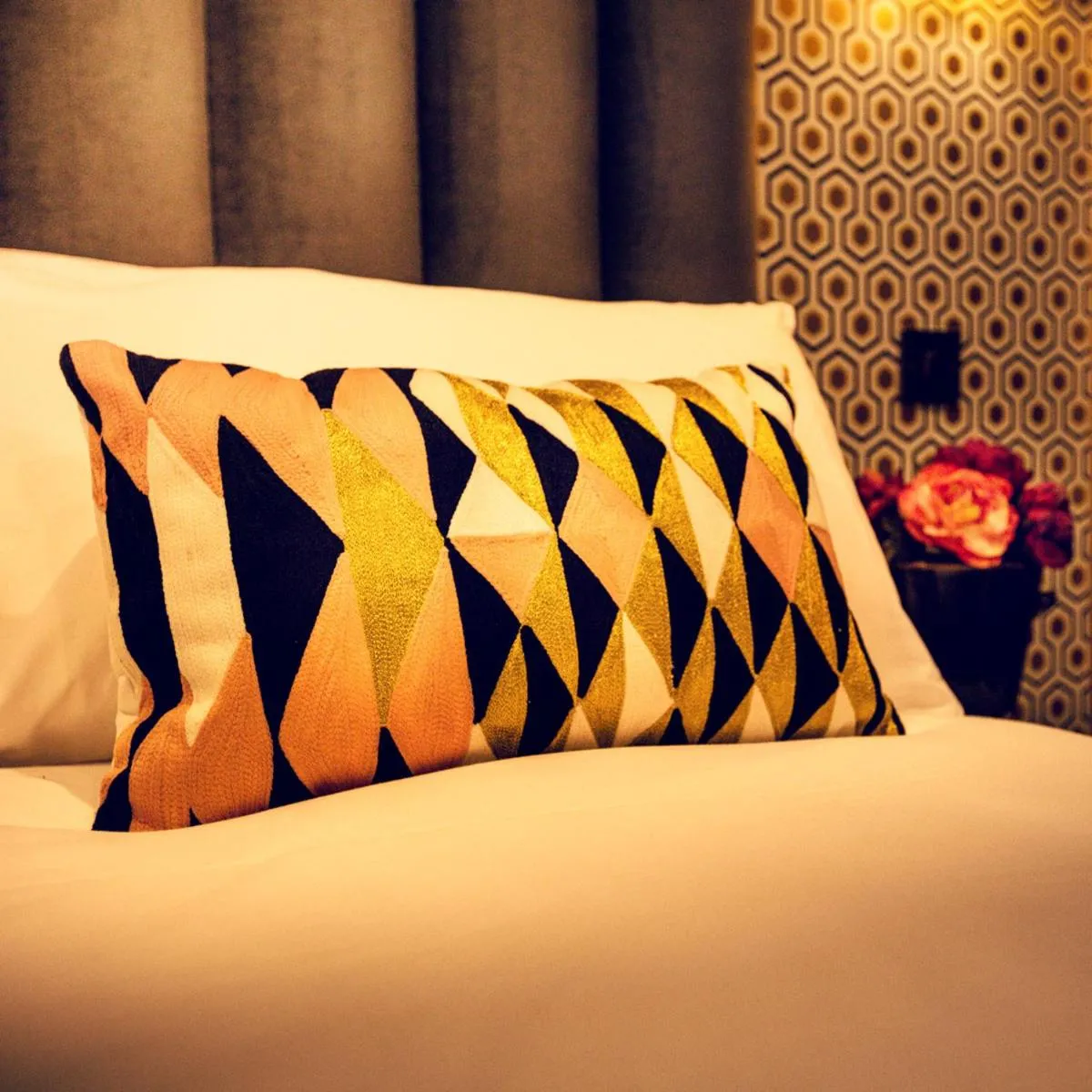 Bedroom, Bed in The Ferryman Townhouse