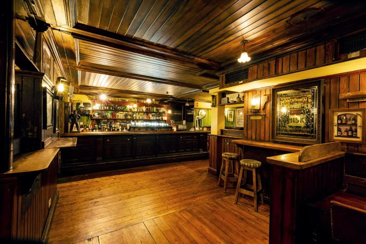 Lounge or bar in The Ferryman Townhouse