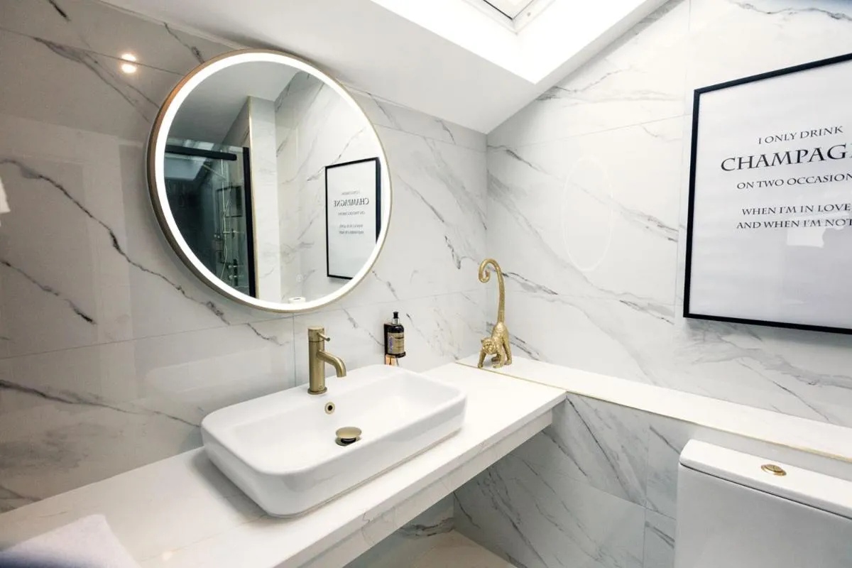 Bathroom in The Ferryman Townhouse