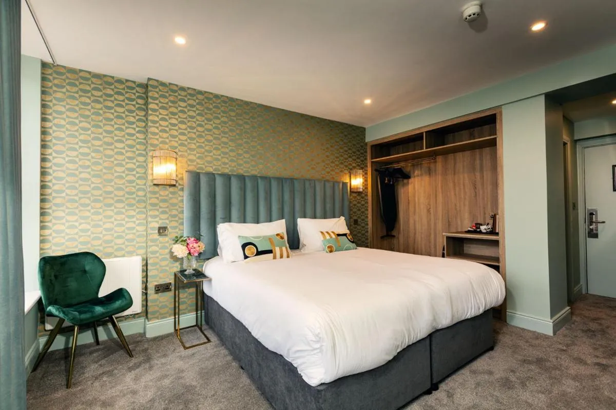 Bedroom, Bed in The Ferryman Townhouse