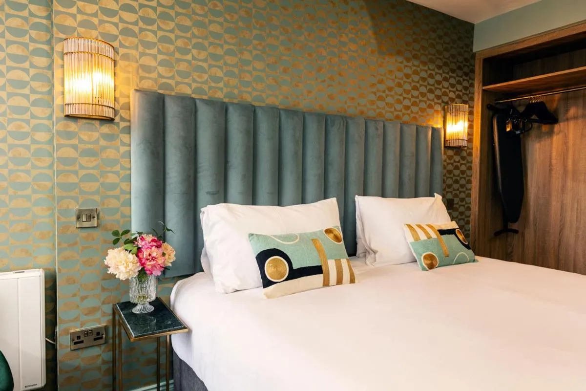 Bedroom, Bed in The Ferryman Townhouse