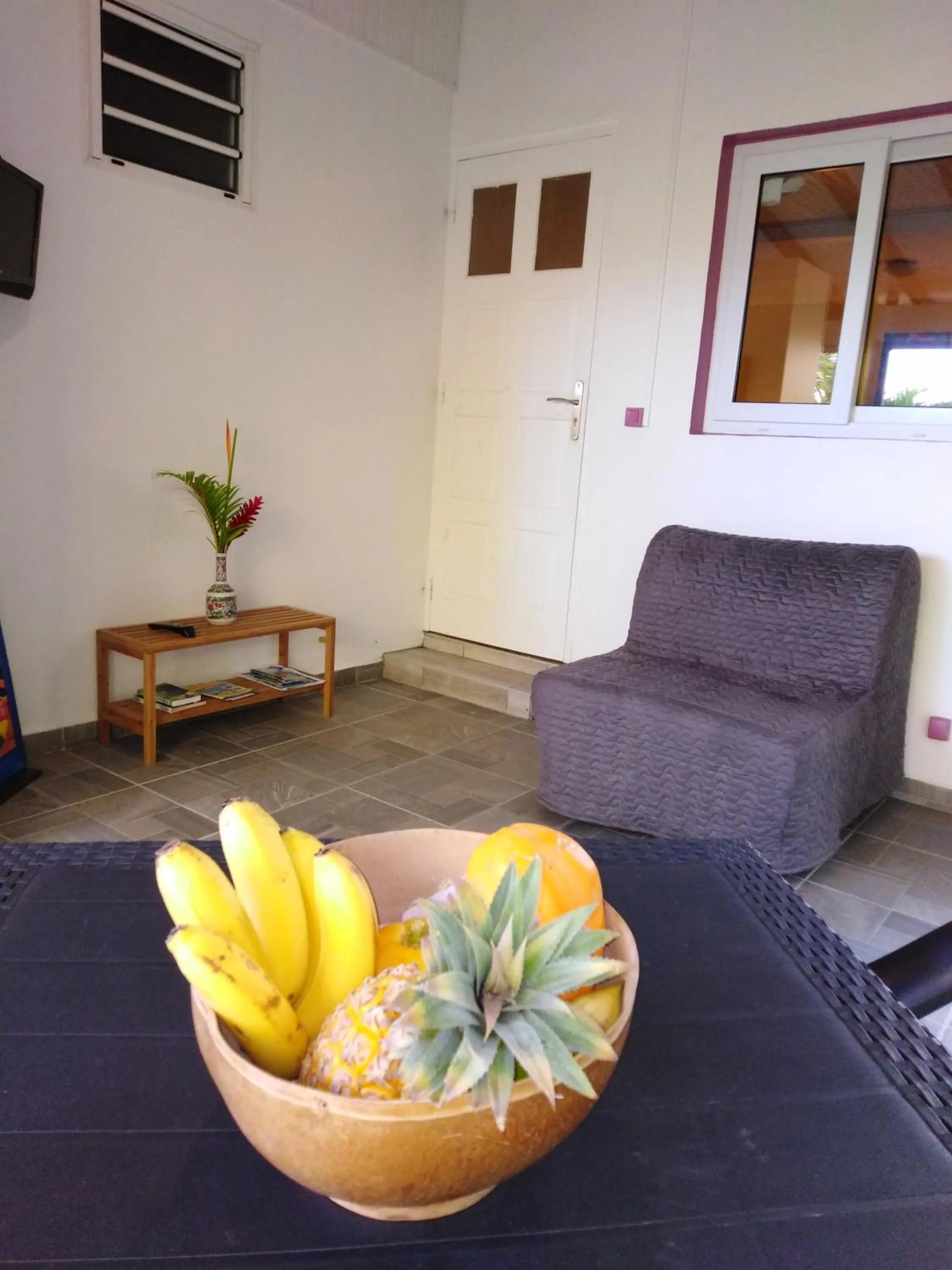 Seating area in Ti Coco