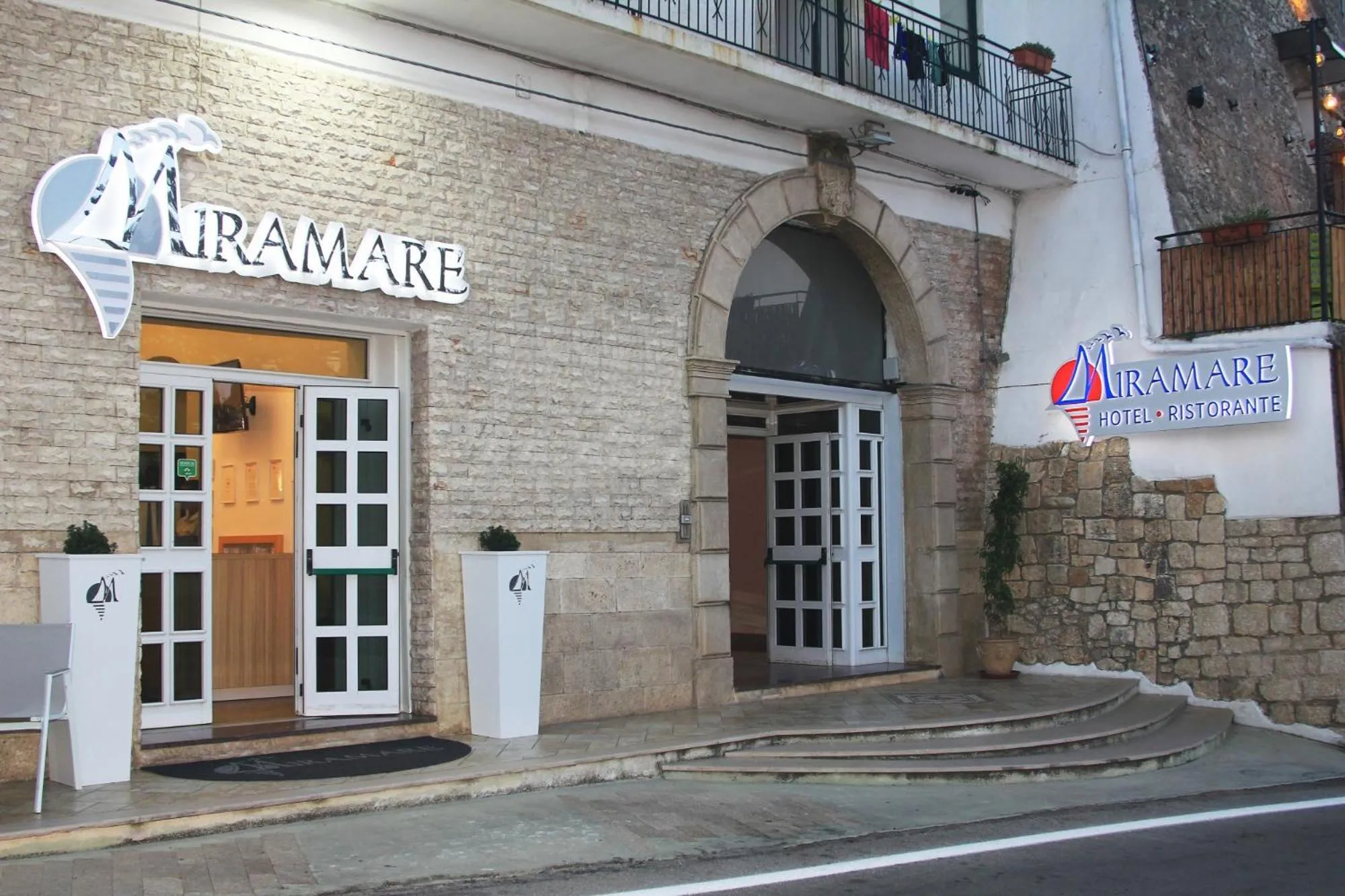 Facade/entrance, Property Logo/Sign in Hotel Miramare