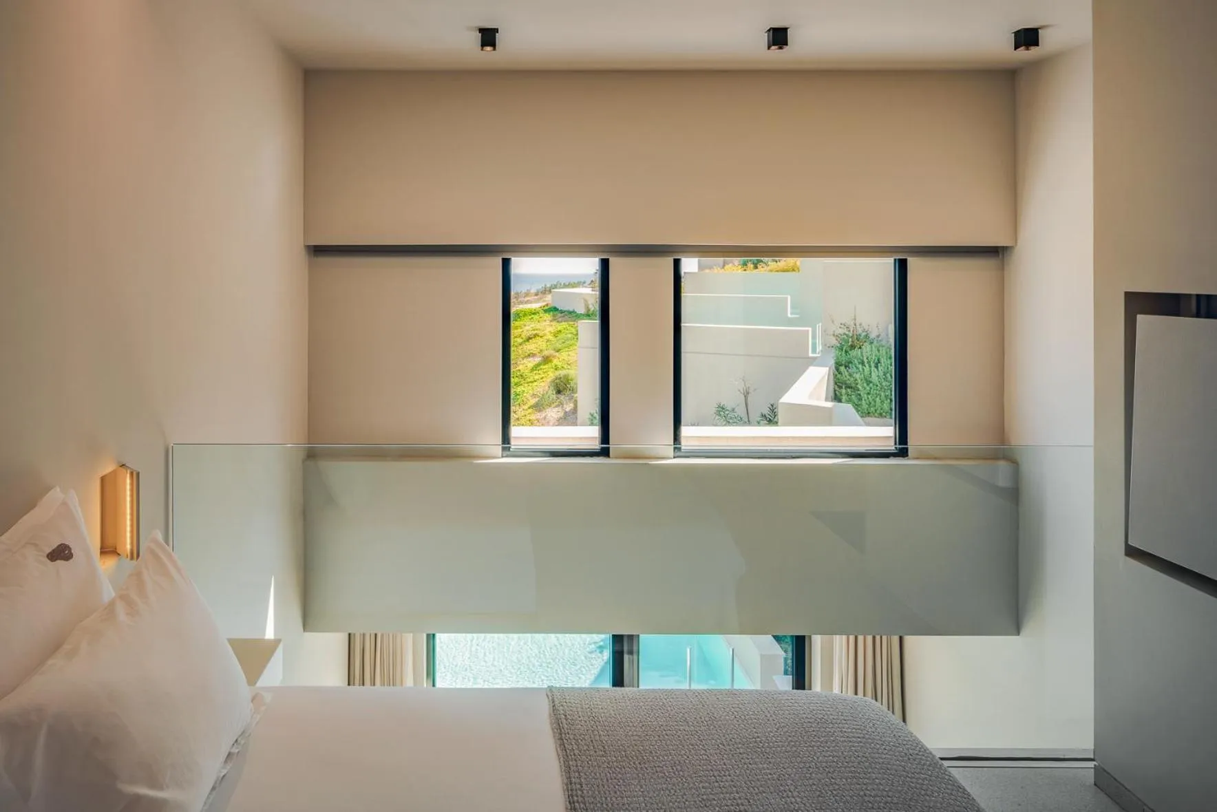 Bedroom, Bed in Milos Cove