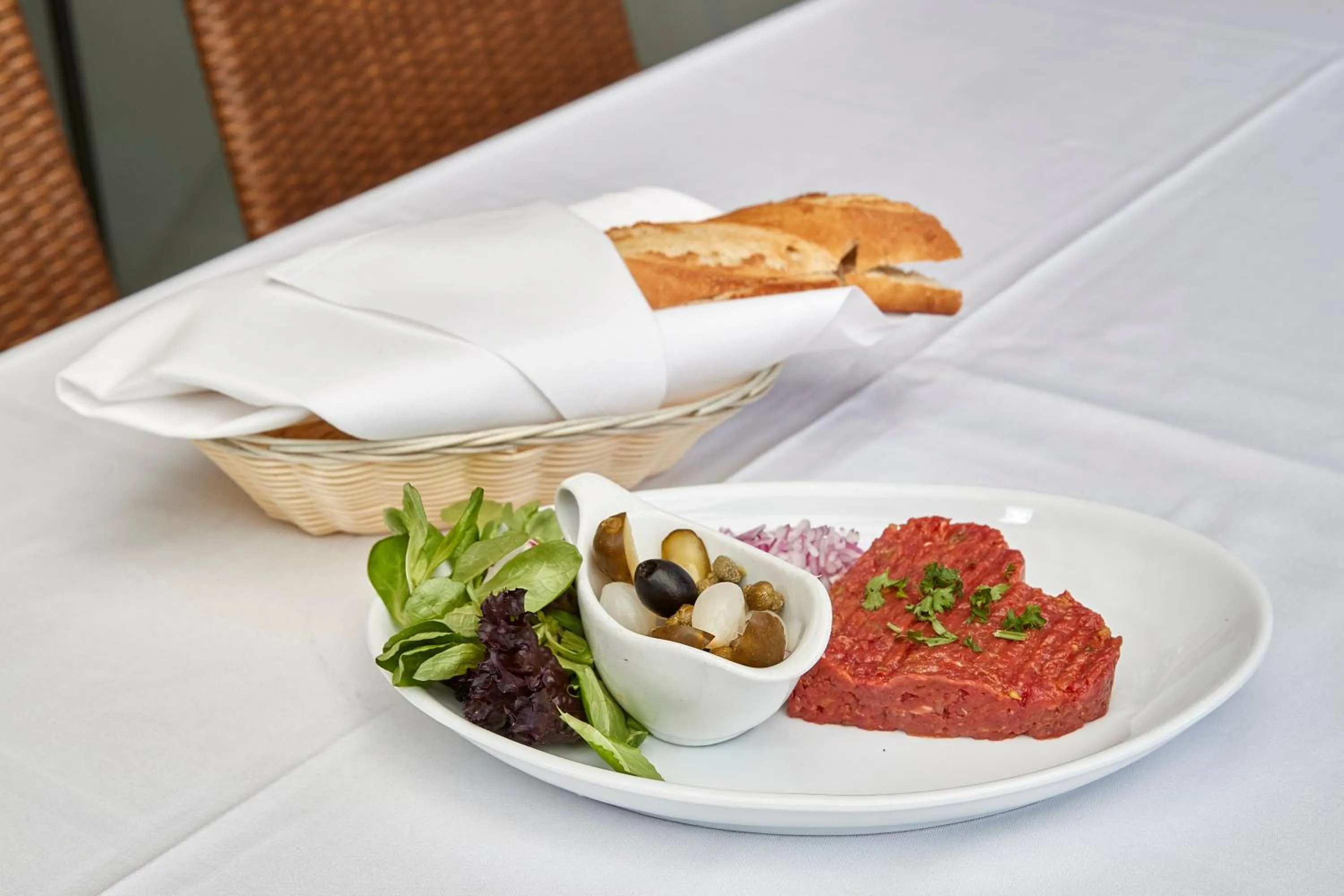 Restaurant/places to eat in Parkhotel Schwert