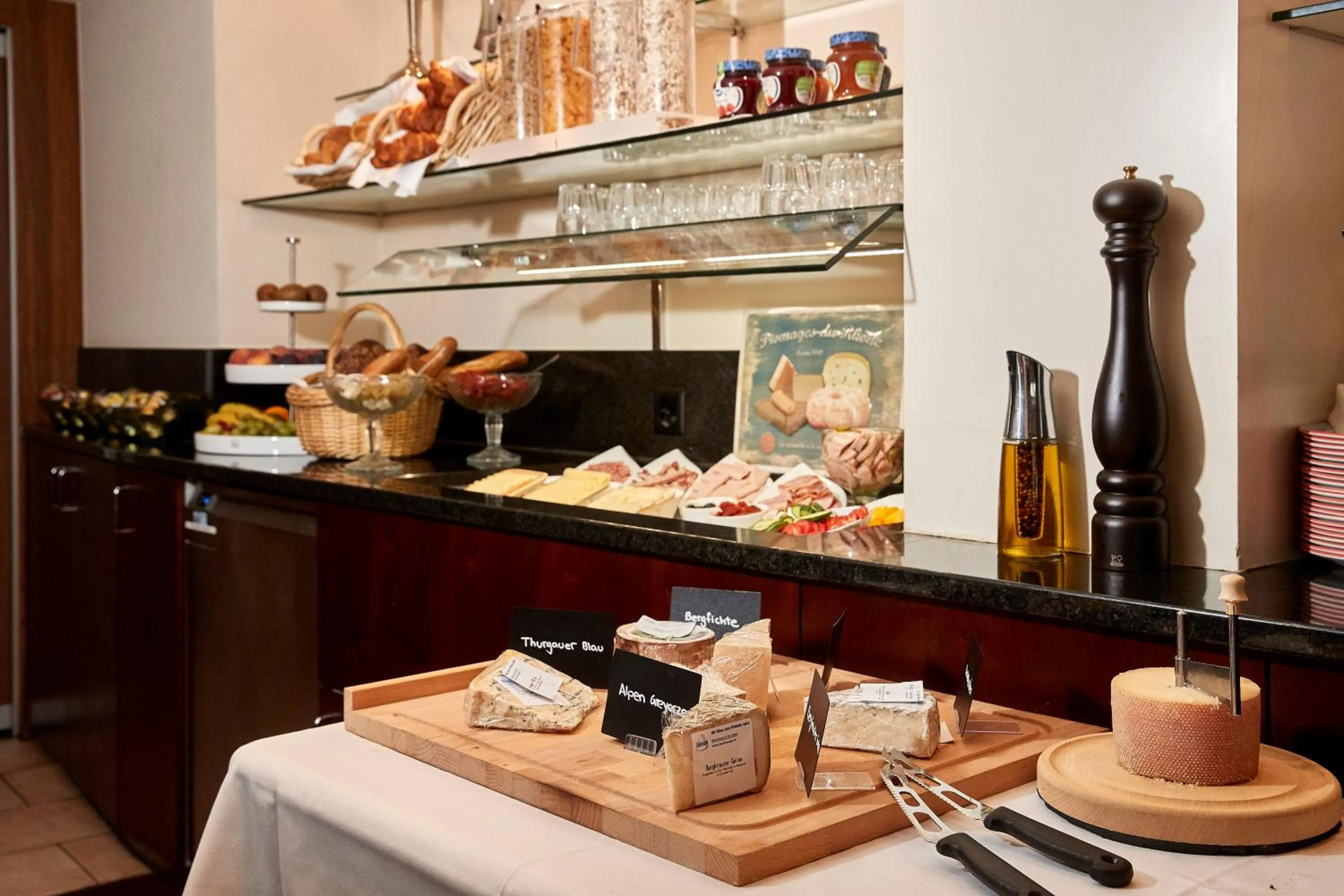 Breakfast in Parkhotel Schwert