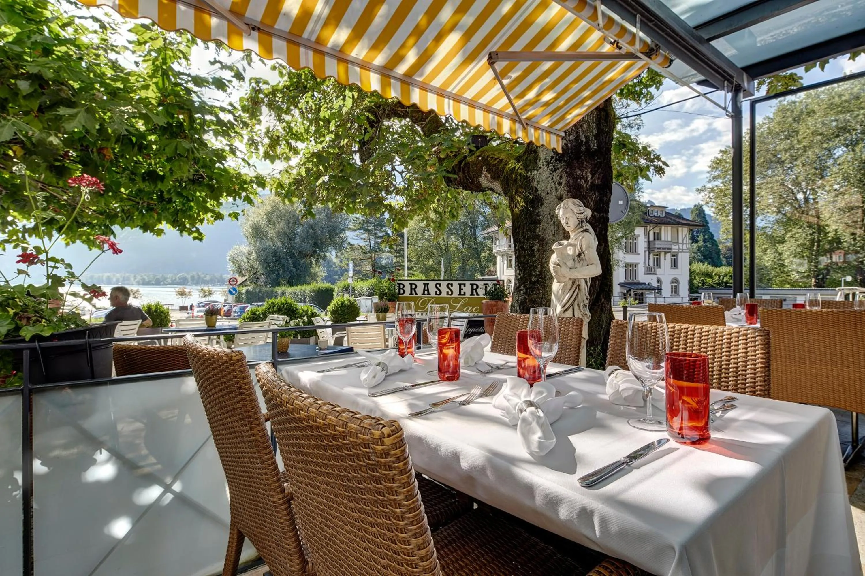 Restaurant/places to eat in Parkhotel Schwert