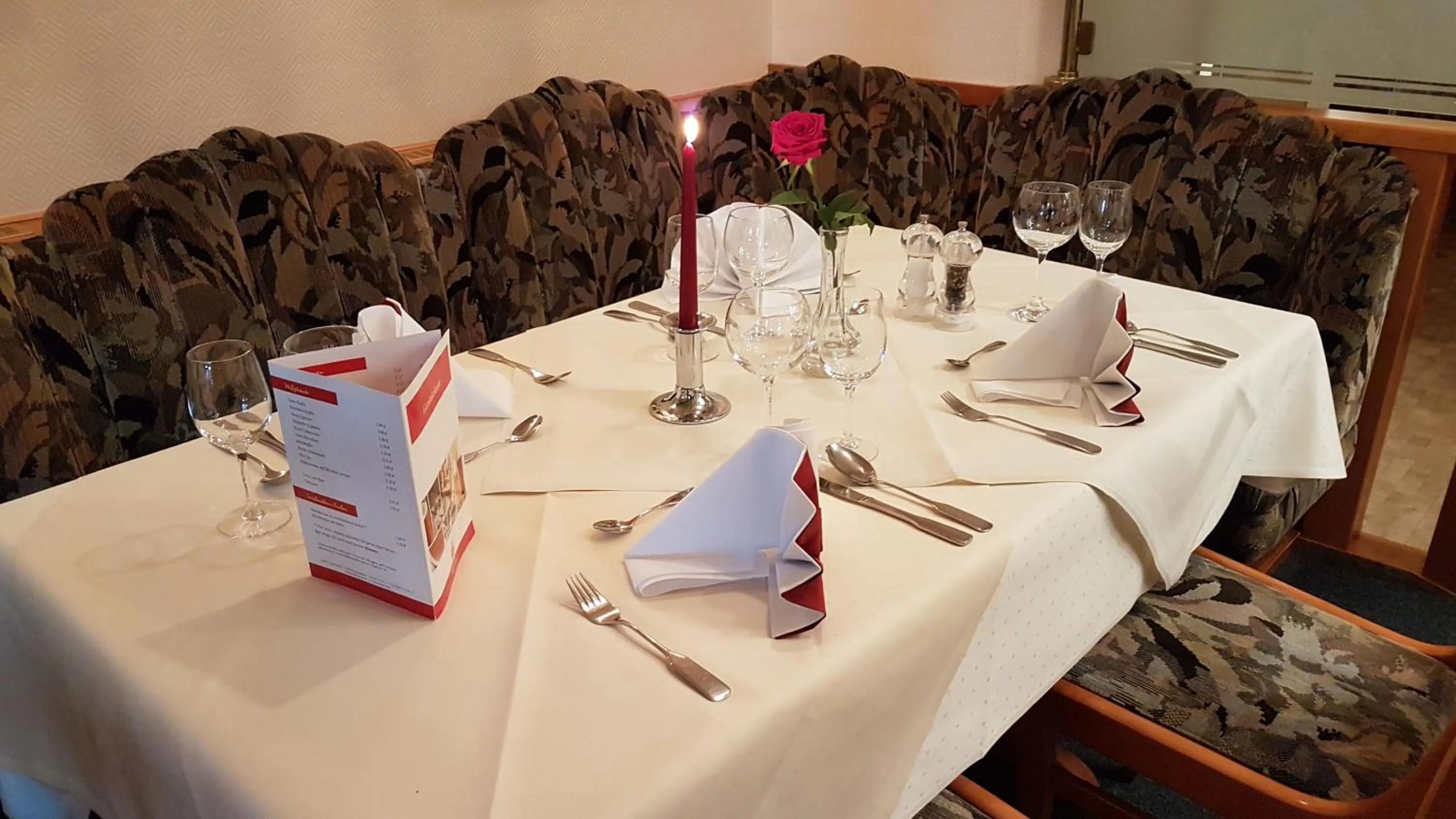 Restaurant/places to eat in Hotel Landhaus Feyen