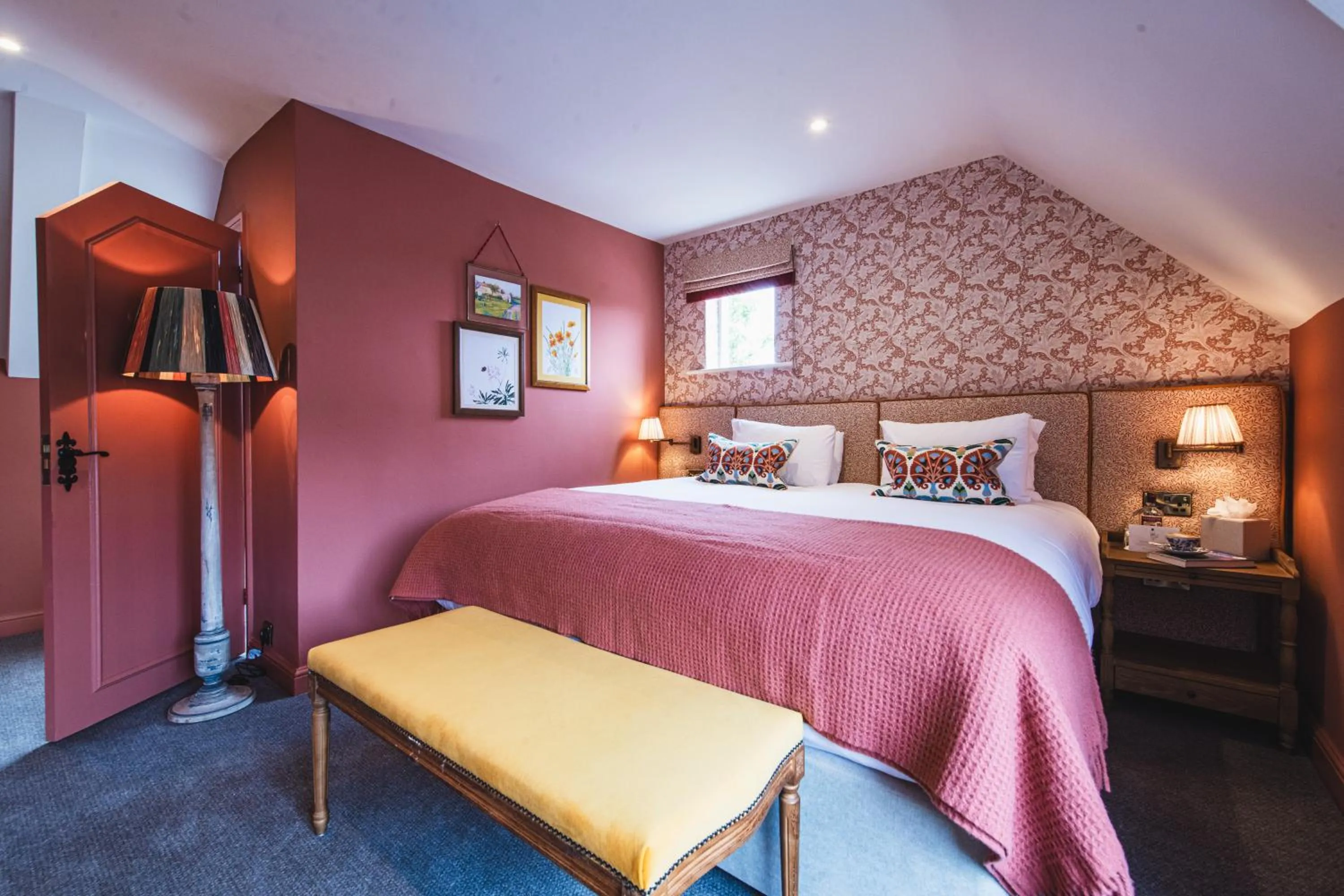 Bed in Bel and The Dragon-Odiham