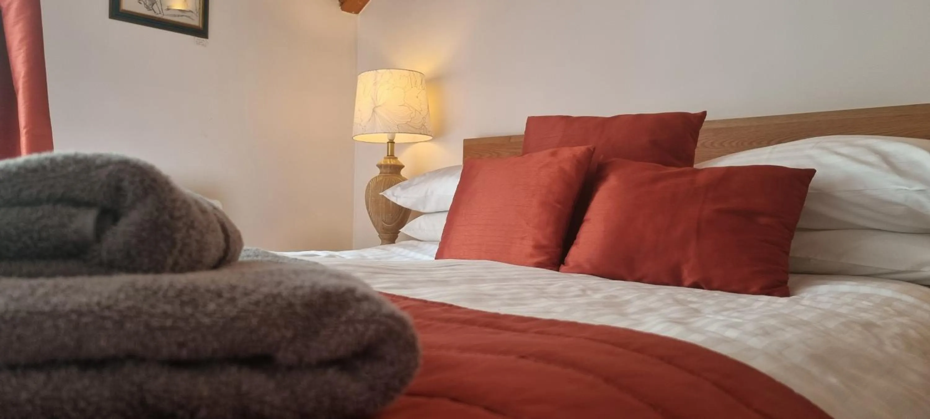 Bed in The Crumplehorn Inn & Mill