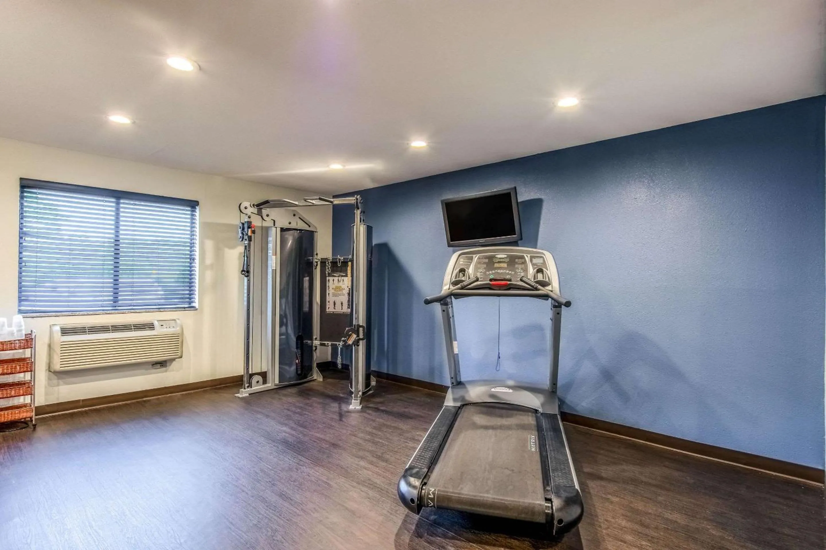 Fitness centre/facilities in Quality Inn & Suites