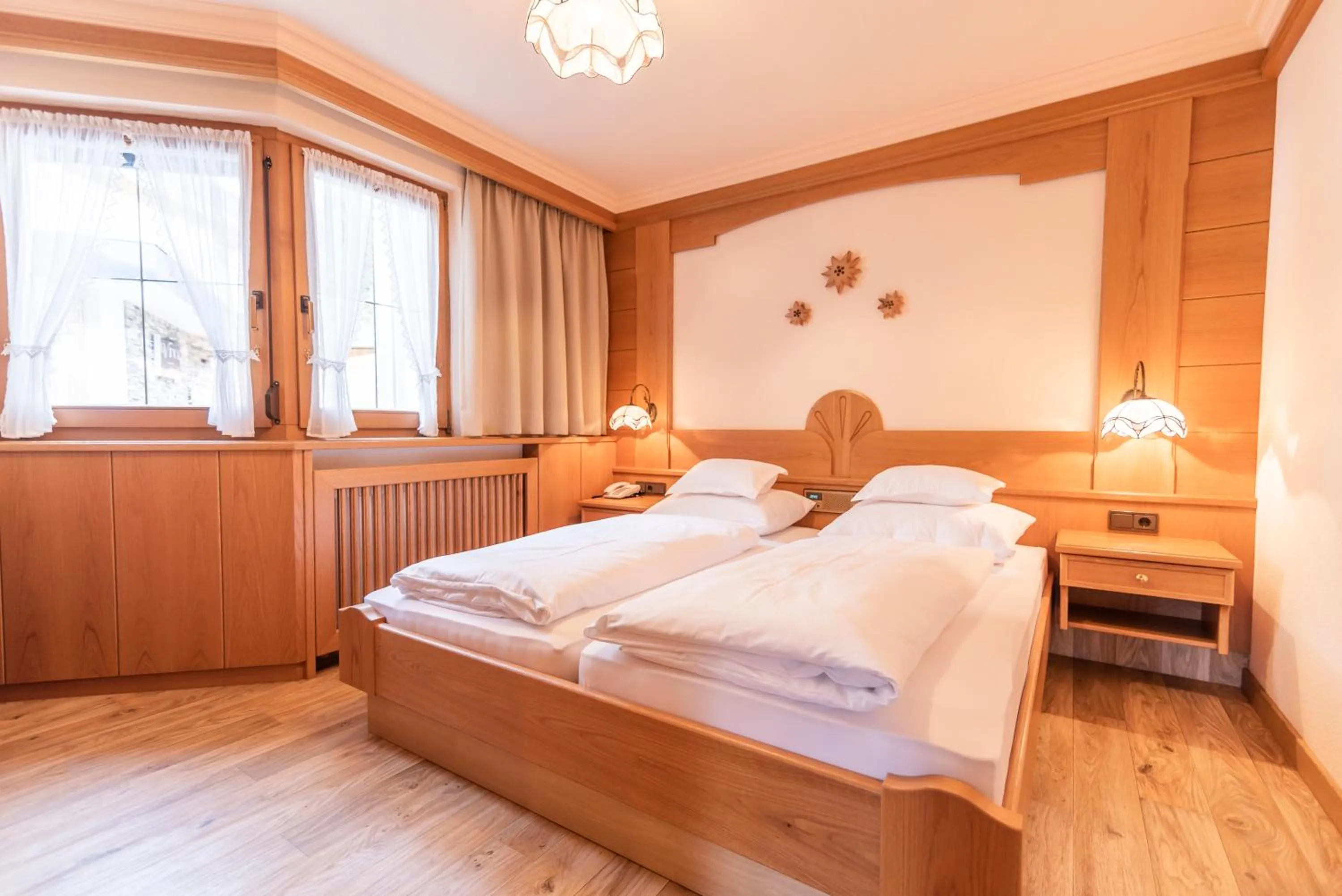 Bedroom, Bed in Hotel Garni Apart TINA