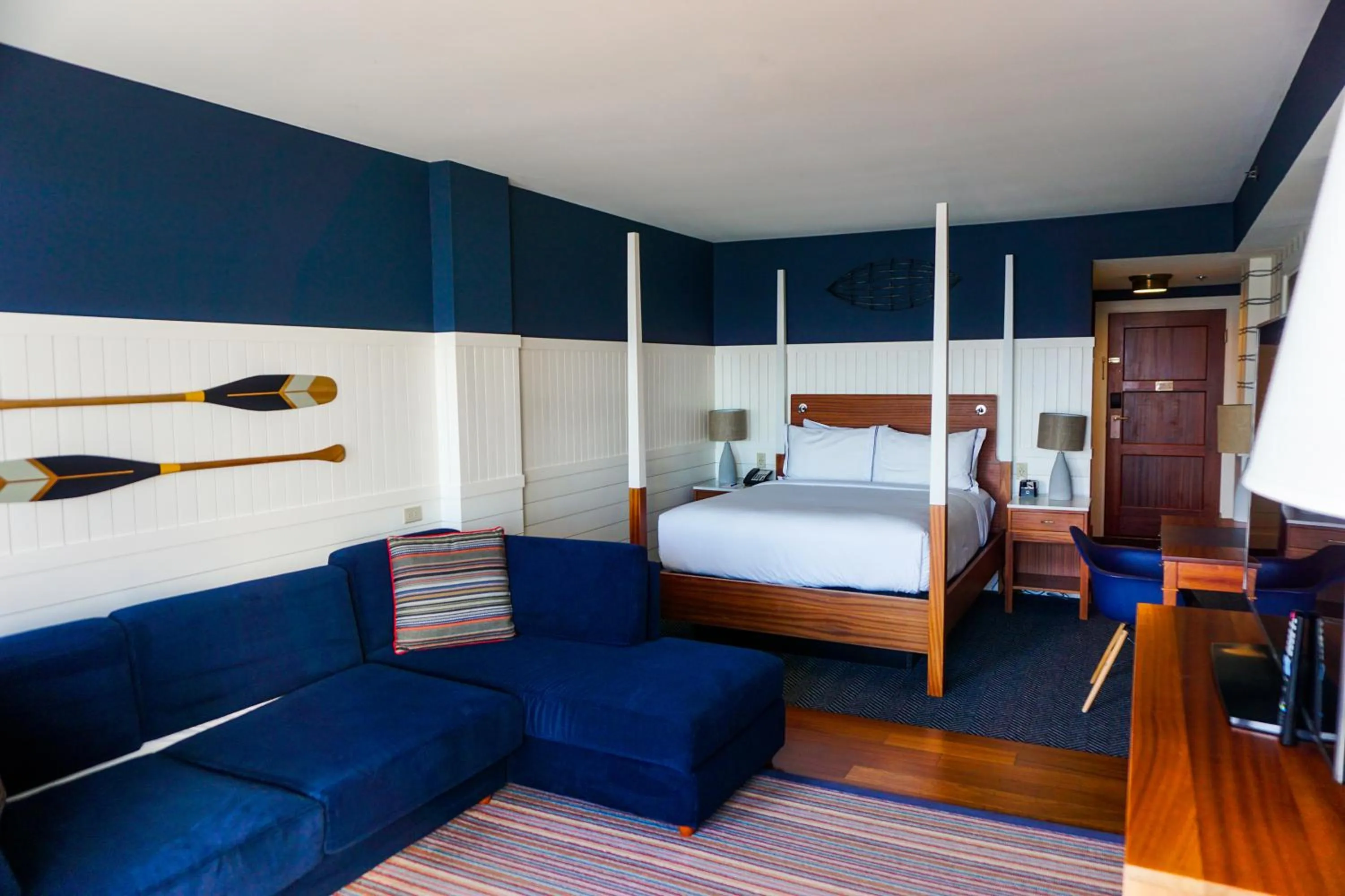 Photo of the whole room, Bed in Mill Falls Resort Collection at the Lake