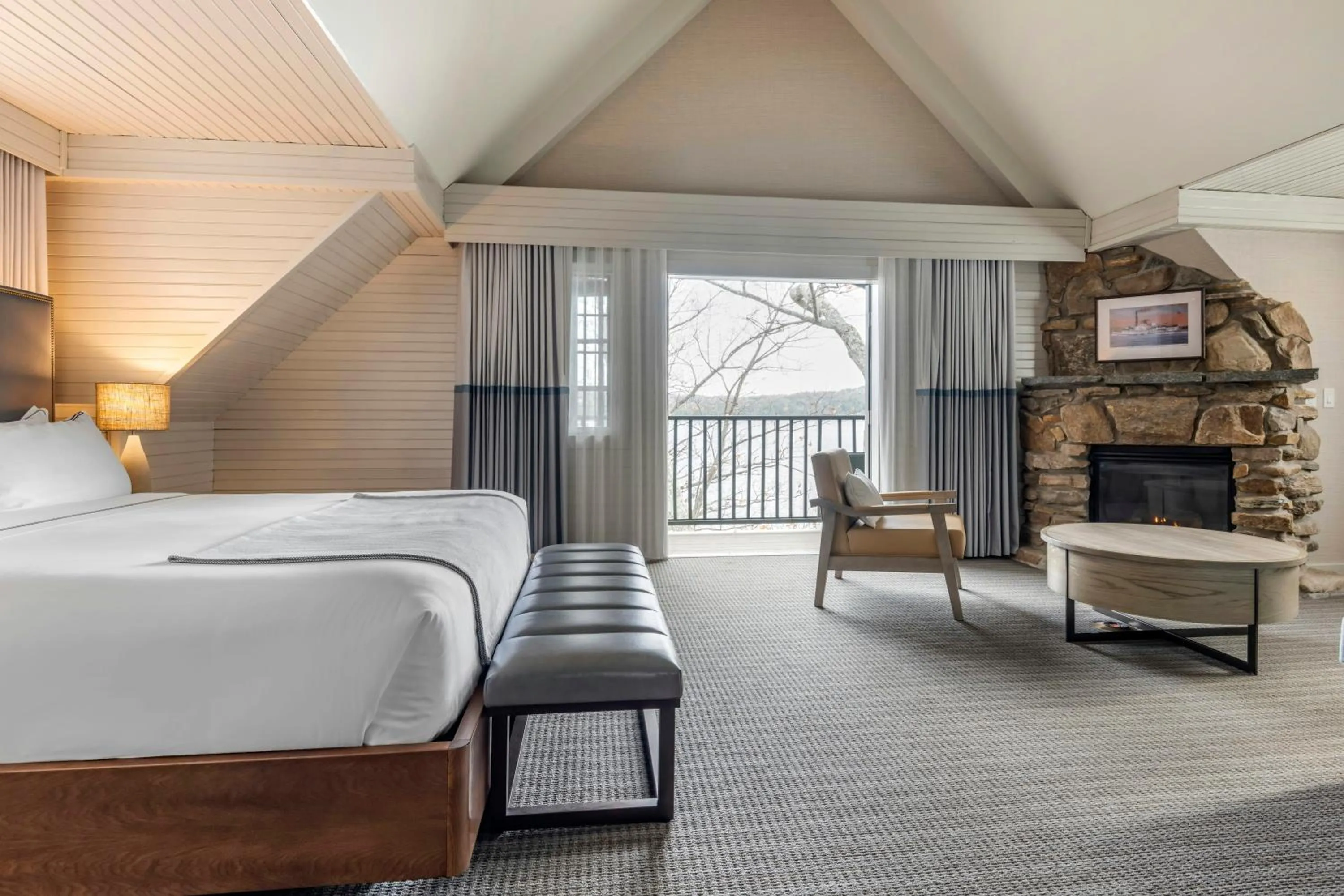 Photo of the whole room, Bed in Mill Falls Resort Collection at the Lake