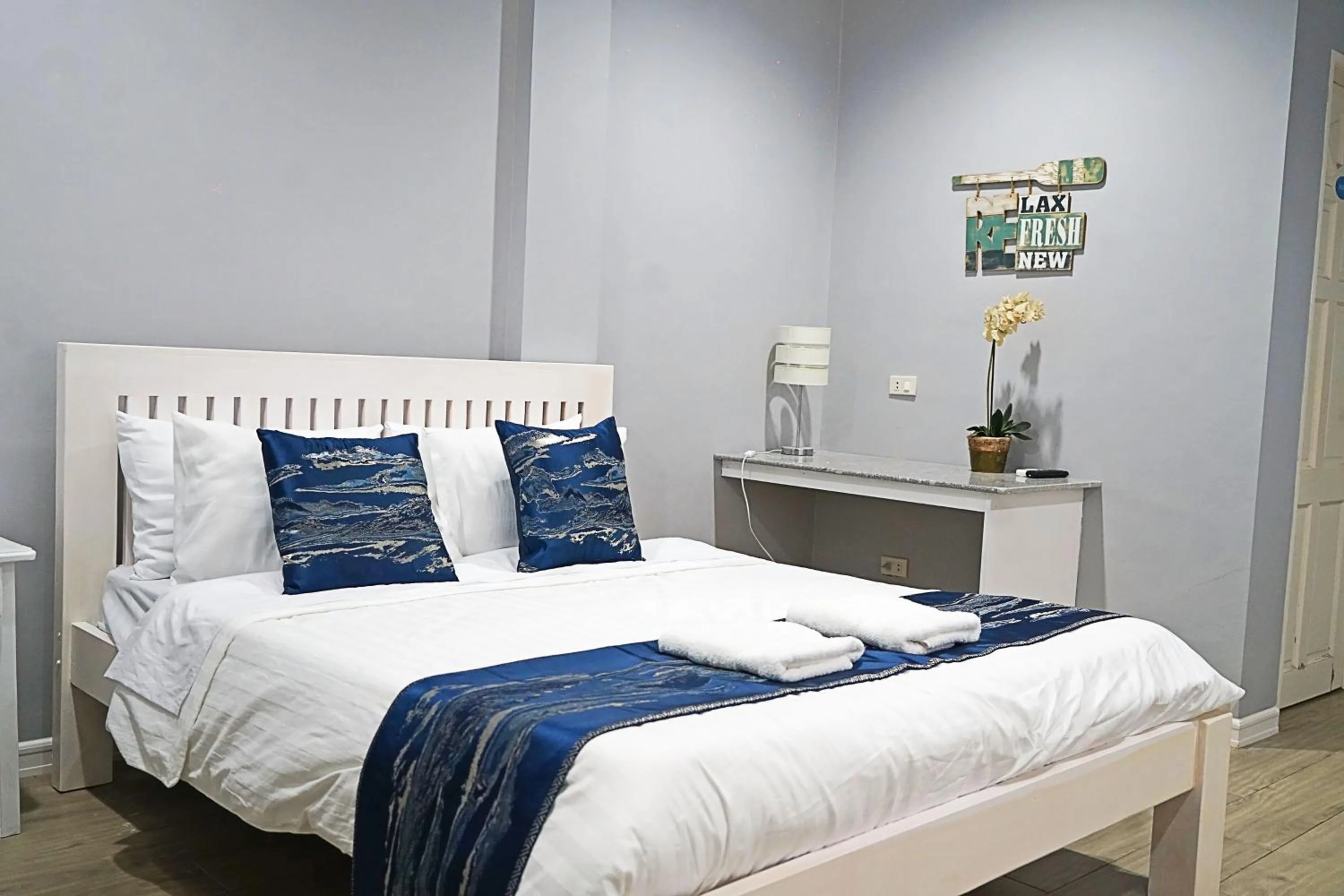 Property building, Bed in Bella Vista Resort